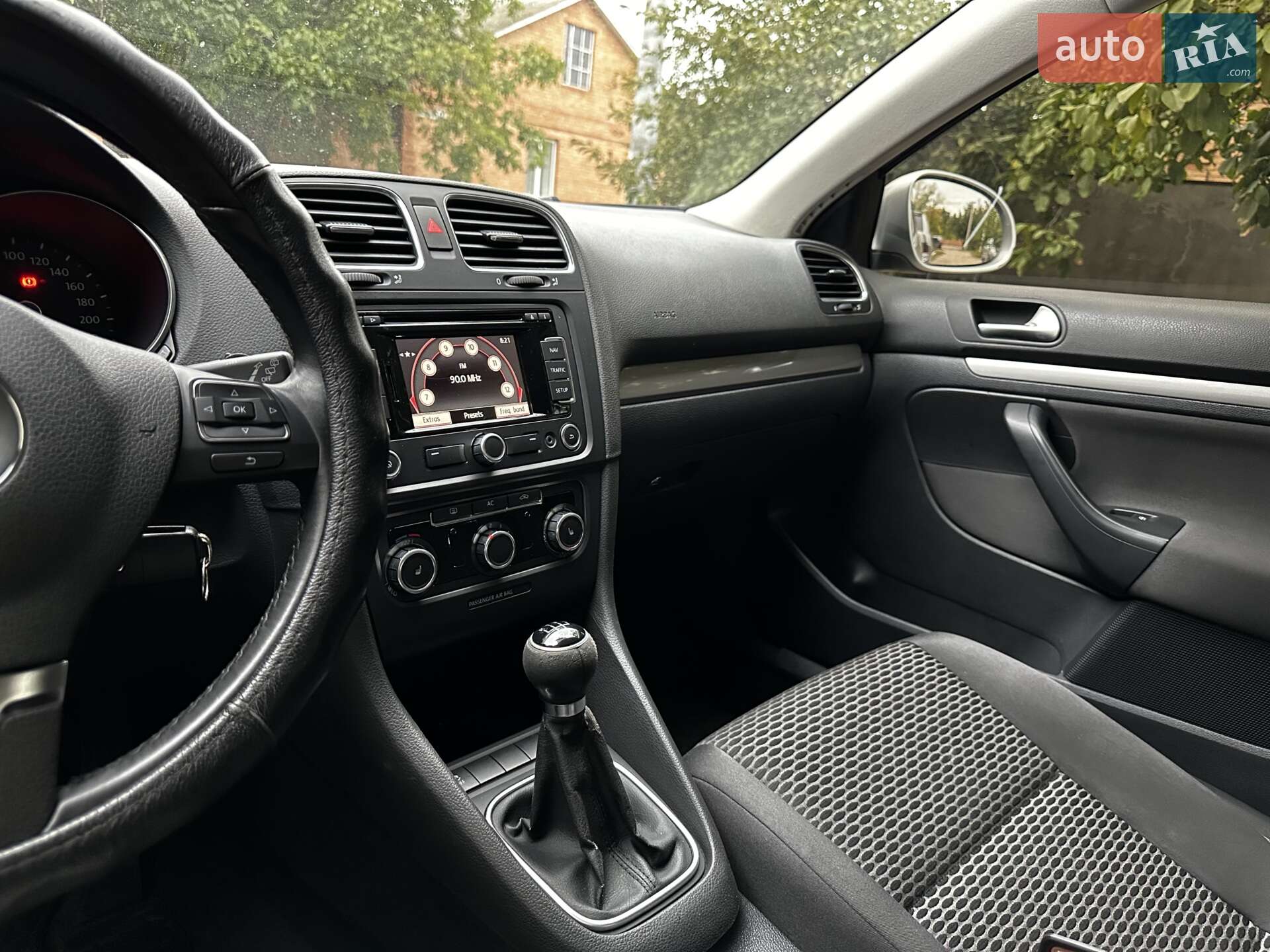 Volkswagen Golf 2010 VIN WVWZZZ1KZAM700692 фото оголошення 7 з 11