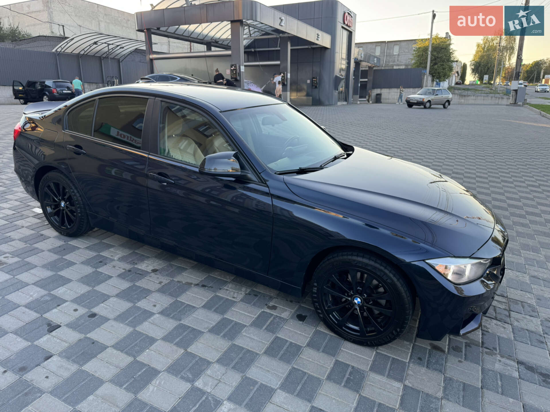 BMW 3 Series 2014 VIN WBA3B1C59FK137579 фото оголошення 3 з 6