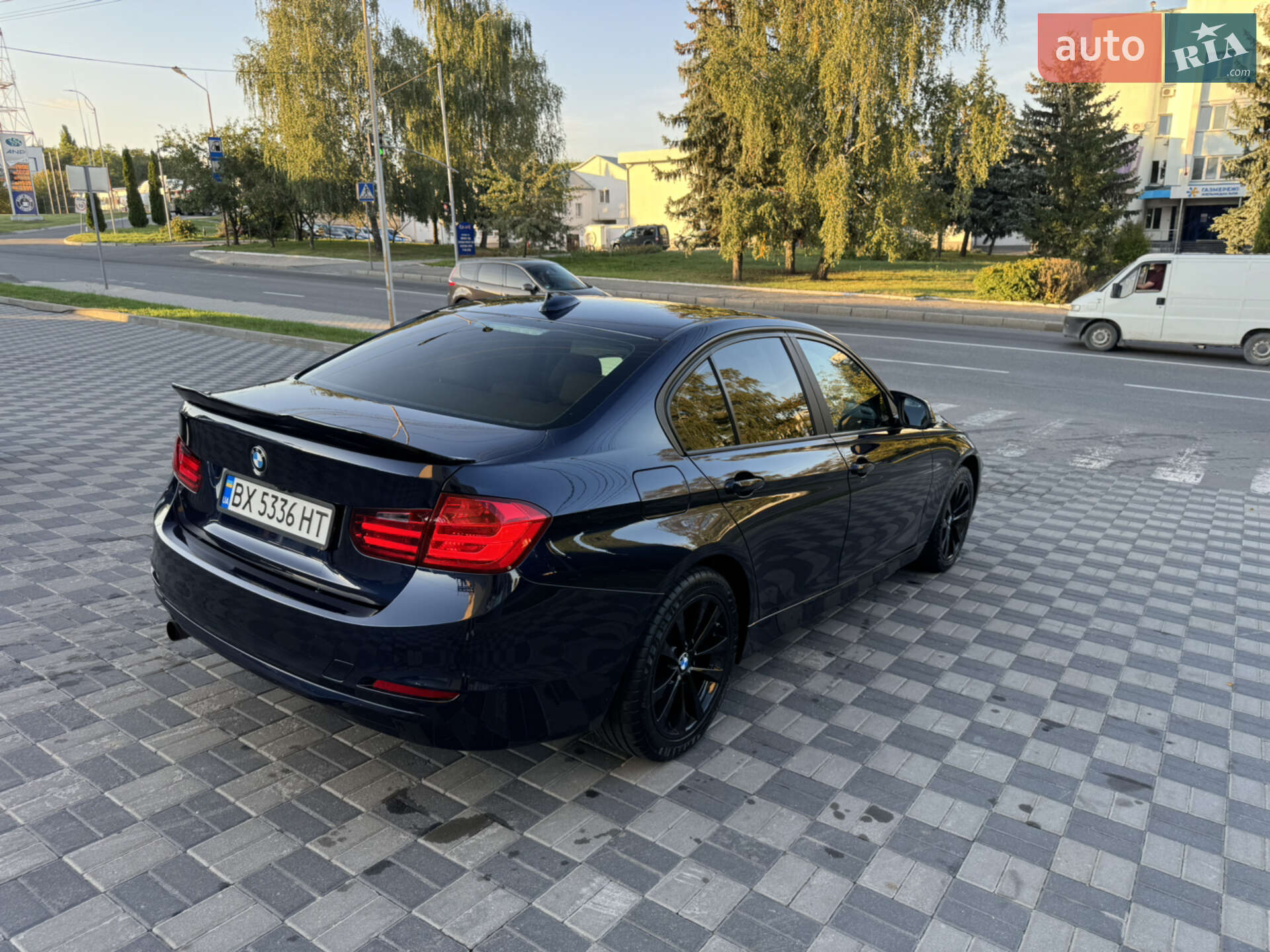 BMW 3 Series 2014 VIN WBA3B1C59FK137579 фото оголошення 4 з 6