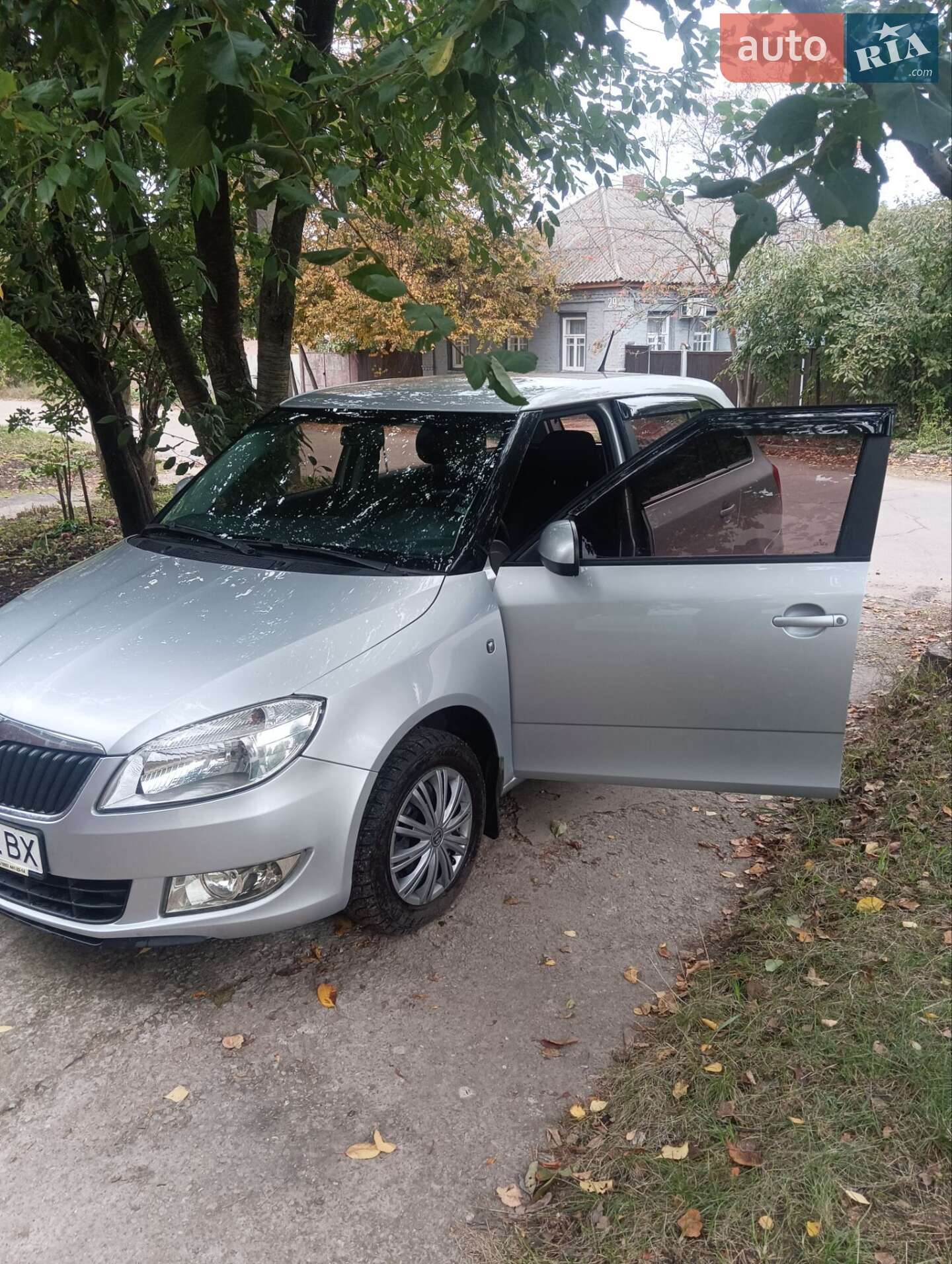 Skoda Fabia 2013 VIN TMBJC25J9EB500954 фото оголошення 4 з 10