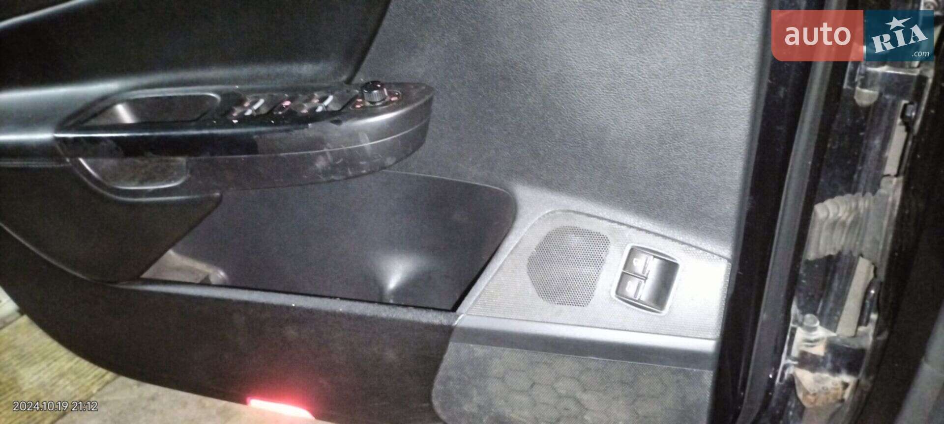 Volkswagen Passat 2006 VIN WVWZZZ3CZ6E219083 фото оголошення 3 з 6