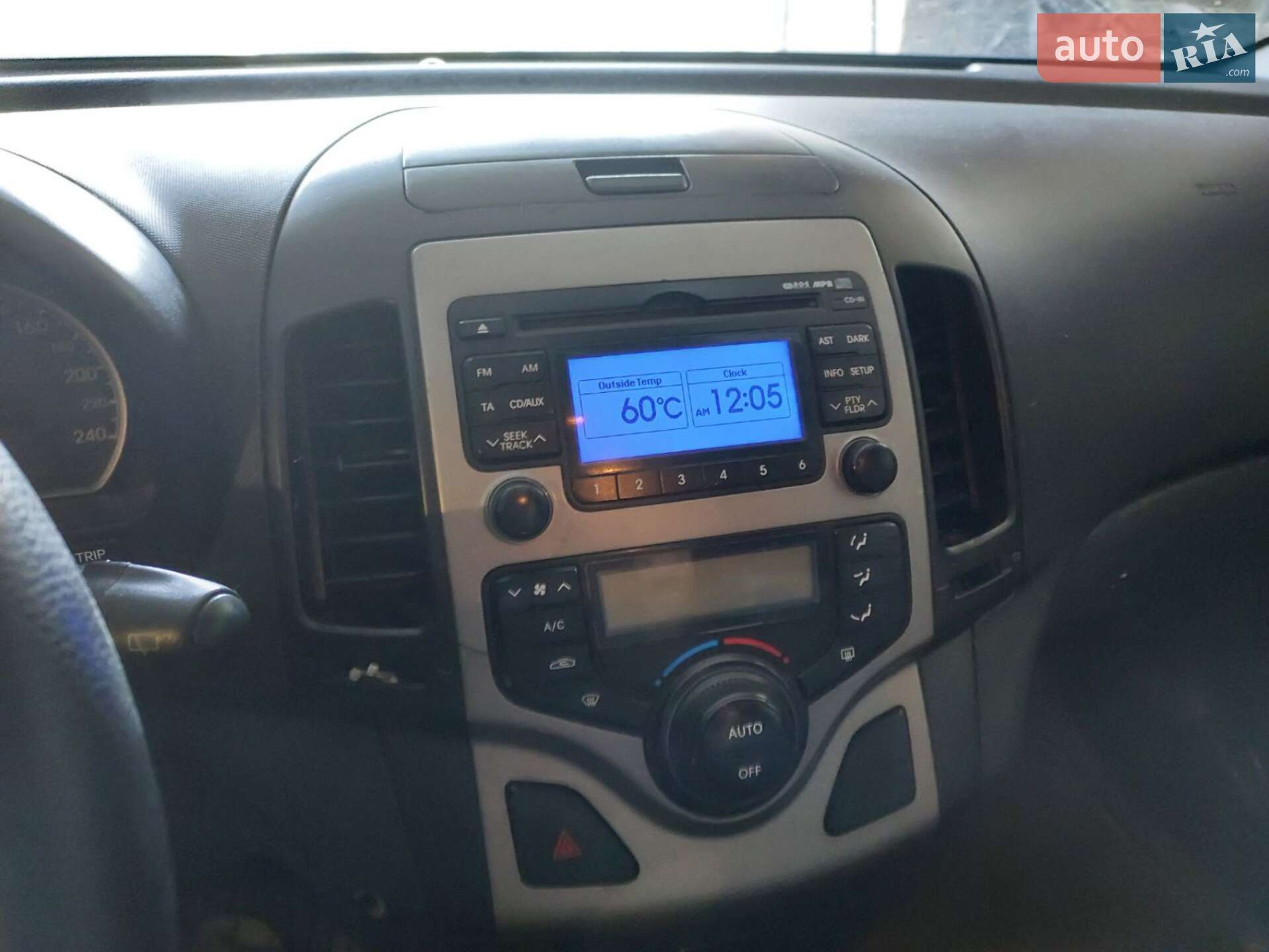 Hyundai i30 2009 VIN KMHDC81EP9U030844 фото оголошення 6 з 13
