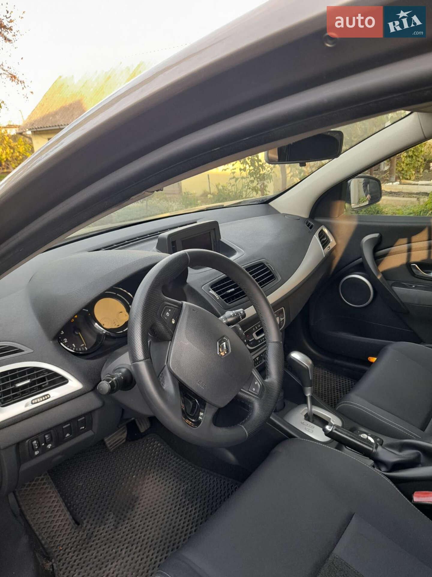 Renault Megane 2010 VIN VF1KZ090E43831096 фото оголошення 2 з 10