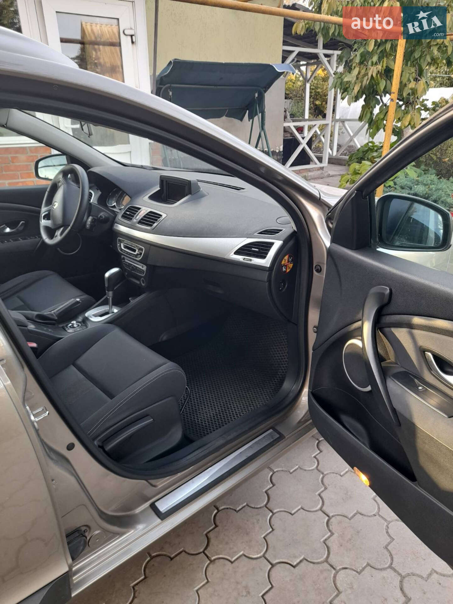Renault Megane 2010 VIN VF1KZ090E43831096 фото оголошення 8 з 10