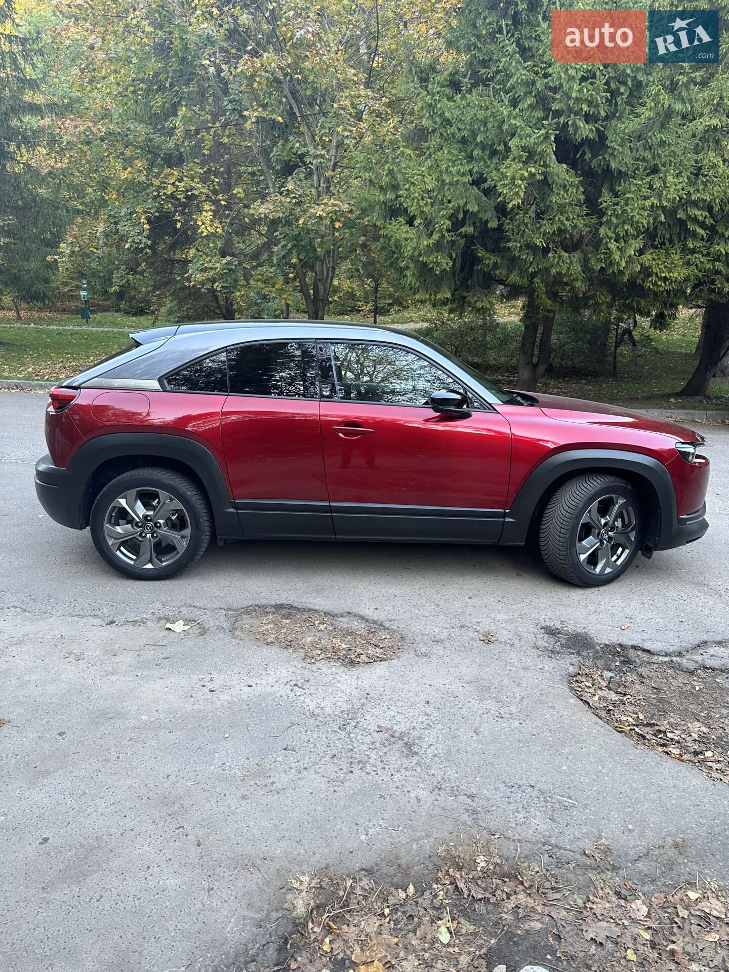 Mazda MX-30 2021 VIN JMZDR1WBJ00119479 фото оголошення 3 з 55