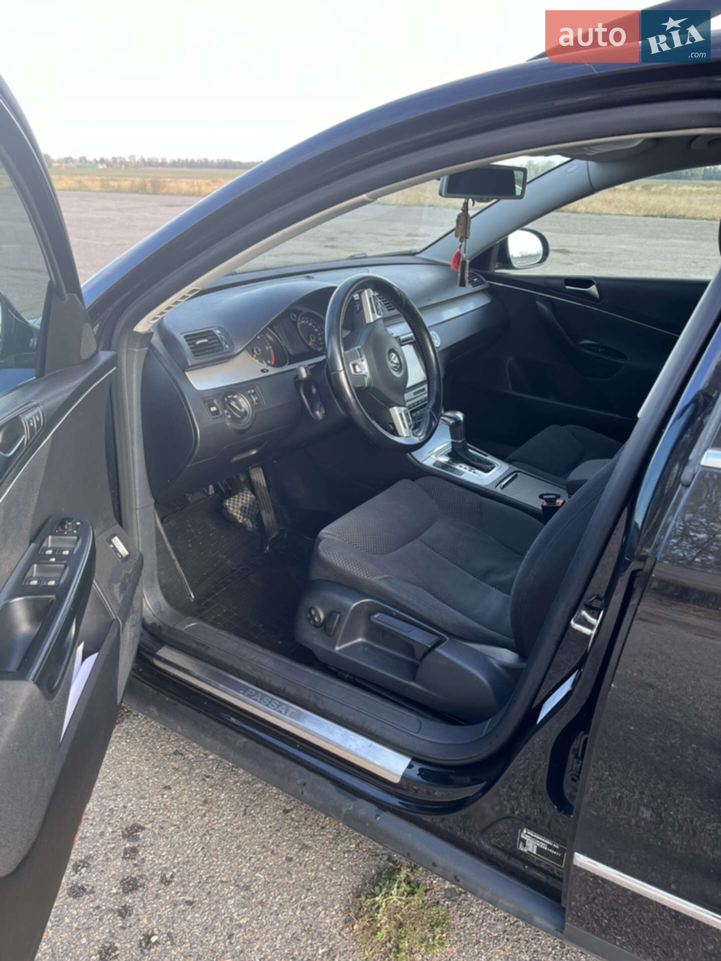 Volkswagen Passat 2010 VIN WVWZZZ3CZAE143477 фото оголошення 9 з 23