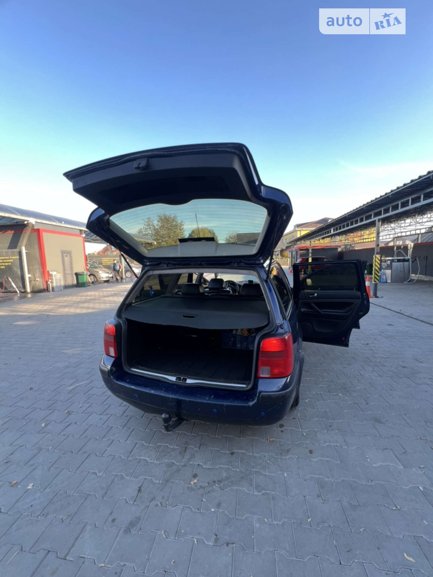 Volkswagen Passat 2000 VIN WVWZZZ3BZYE127453 фото оголошення 5 з 10