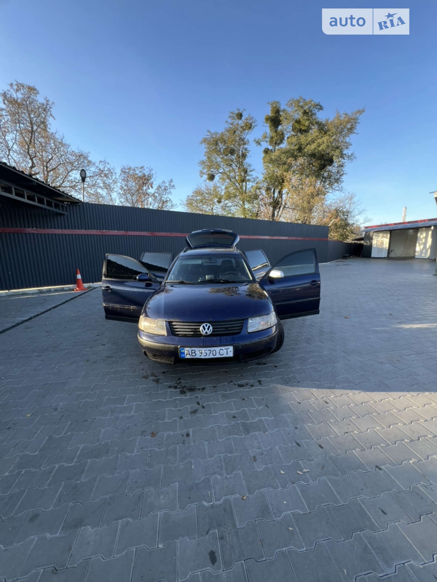 Volkswagen Passat 2000 VIN WVWZZZ3BZYE127453 фото оголошення 4 з 10