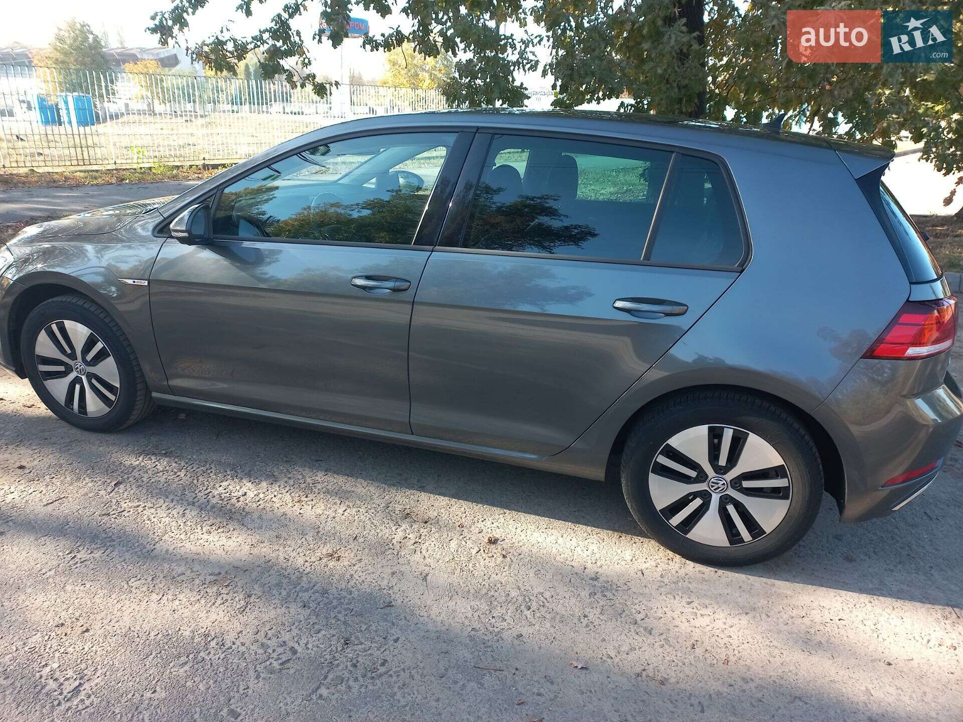 Volkswagen e-Golf 2018 VIN WVWZZZAUZJ8907106 фото оголошення 3 з 31