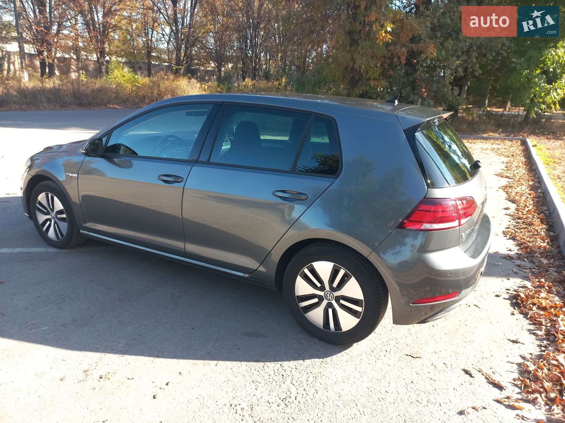 Volkswagen e-Golf 2018 VIN WVWZZZAUZJ8907106 фото оголошення 7 з 31