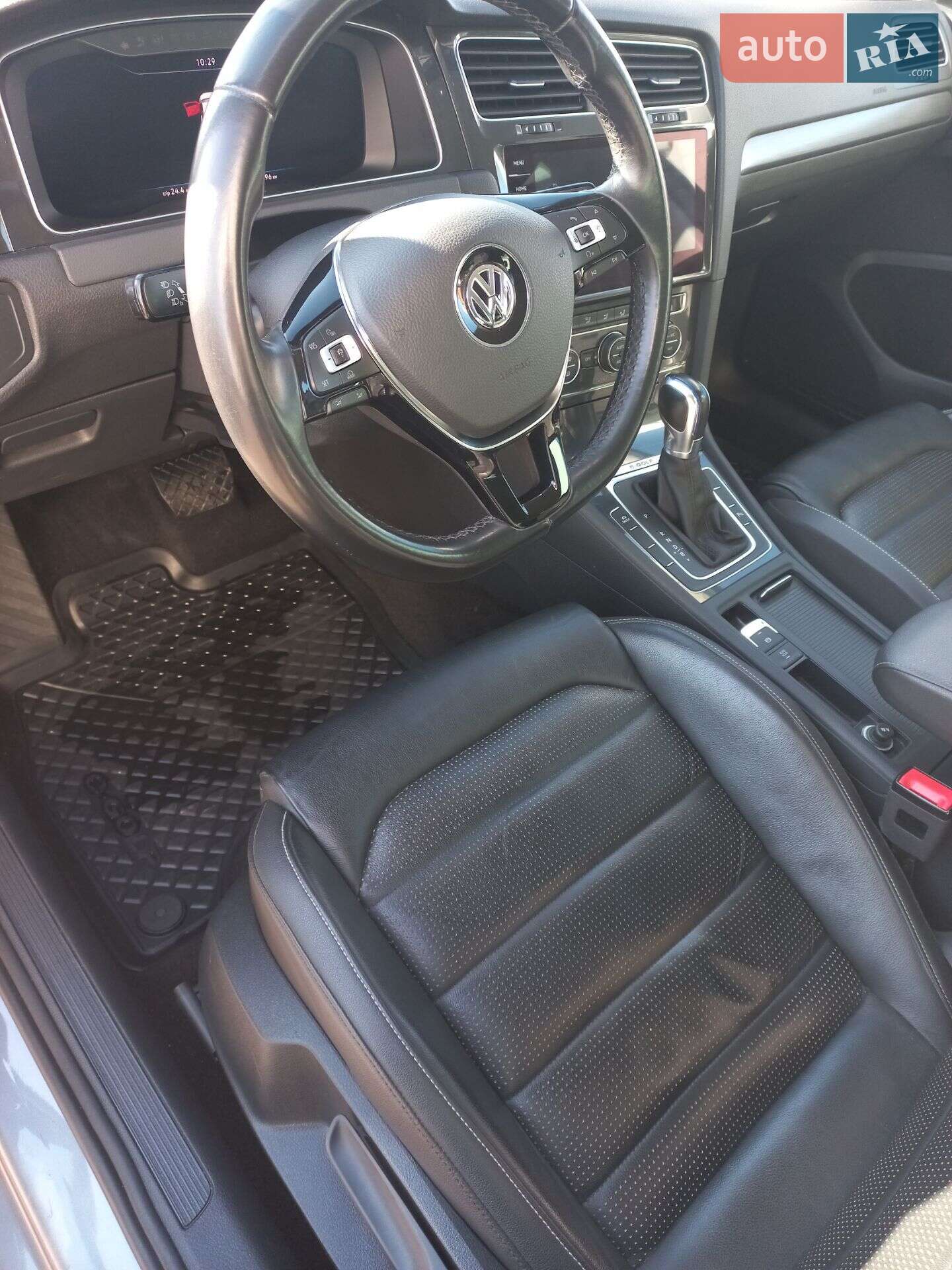 Volkswagen e-Golf 2018 VIN WVWZZZAUZJ8907106 фото оголошення 13 з 31