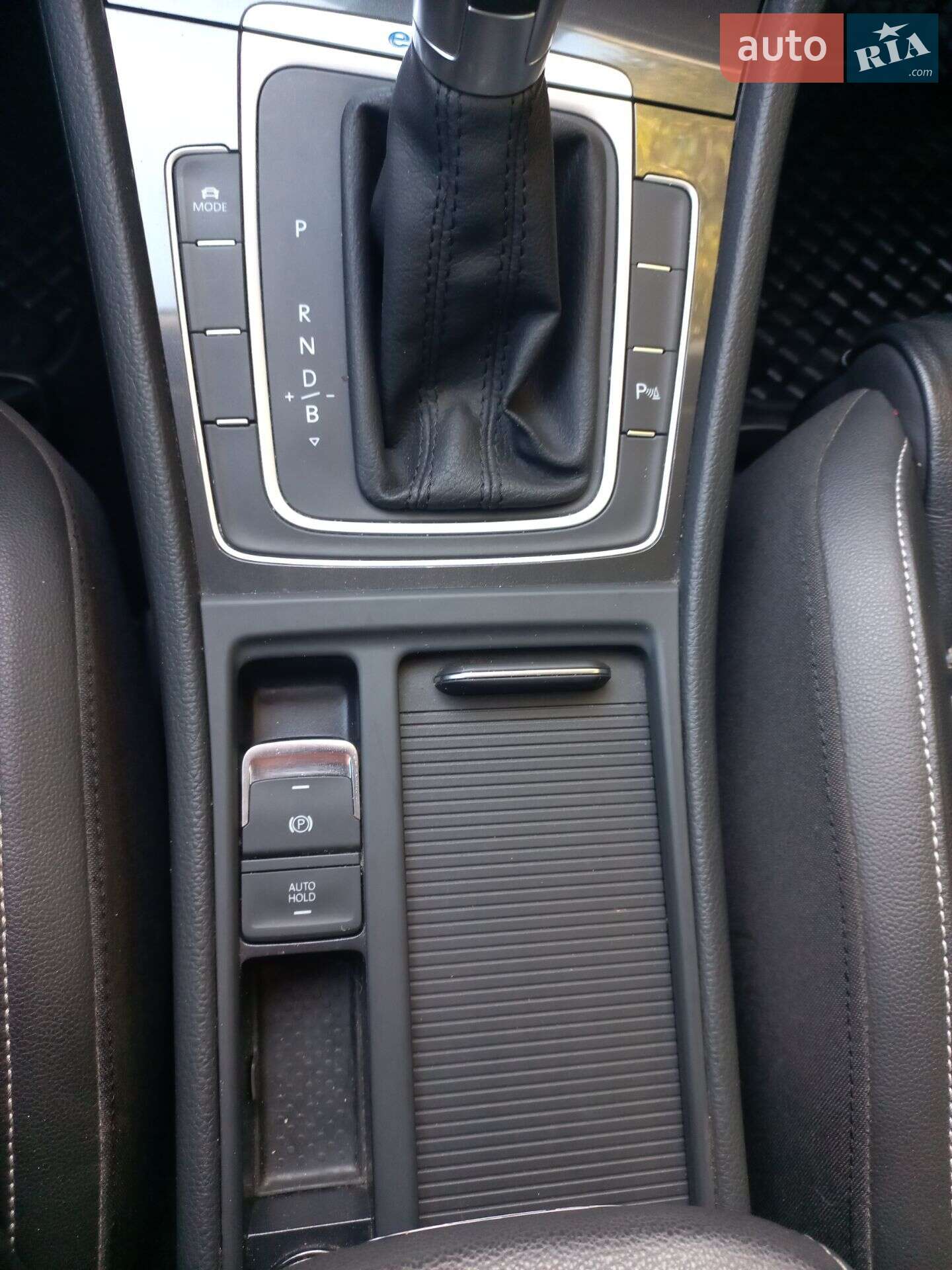 Volkswagen e-Golf 2018 VIN WVWZZZAUZJ8907106 фото оголошення 28 з 31