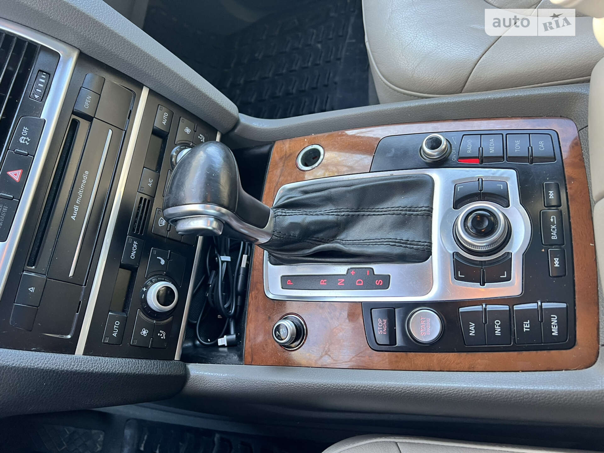 Audi Q7 2014 VIN WA1LMAFE8ED013793 фото оголошення 10 з 13