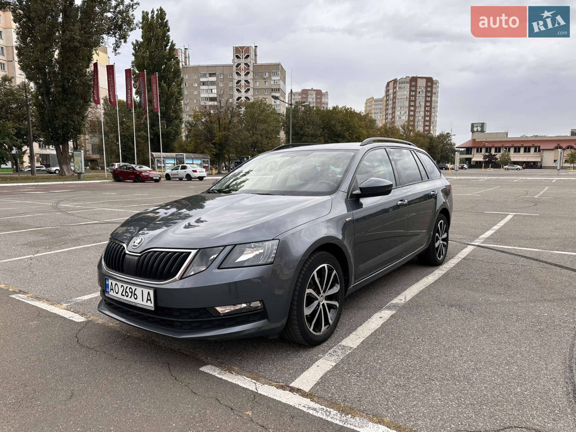 Skoda Octavia 2019 VIN TMBJG7NE7K0179864 фото оголошення 3 з 11