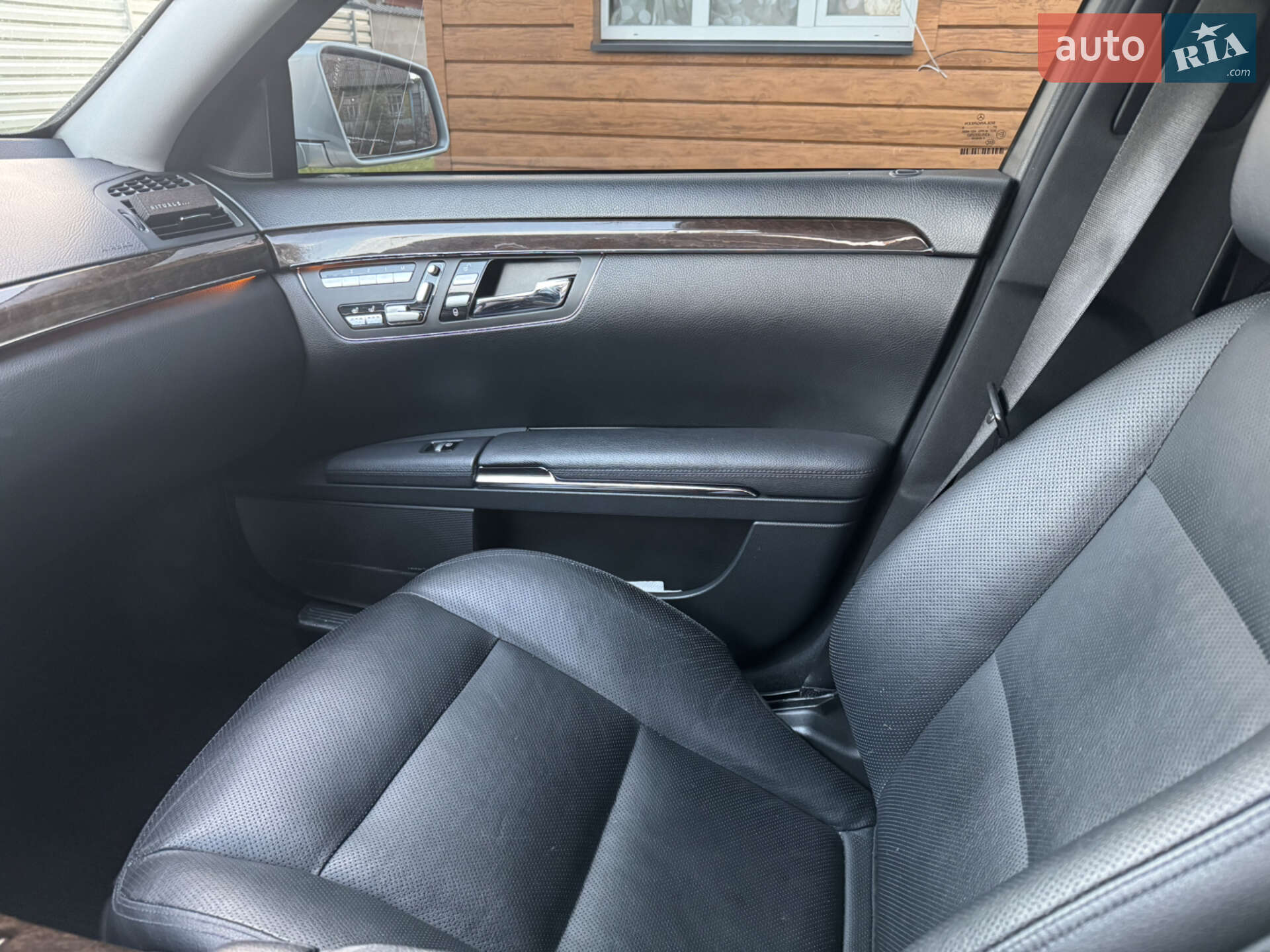 Mercedes-Benz S-Class 2010 VIN Y89H11200GAC87056 фото оголошення 20 з 22