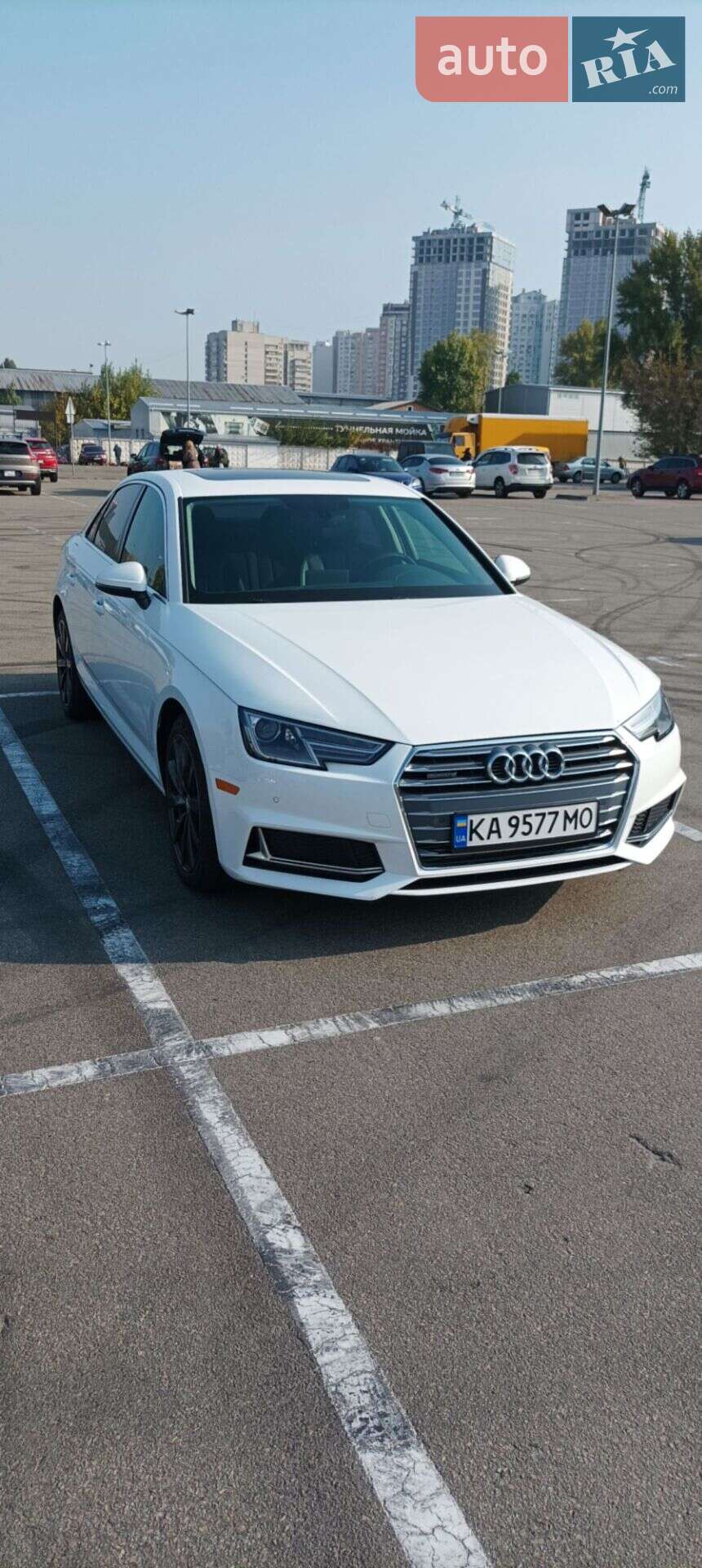 Audi A4 2019 VIN WAUANAF49KN020272 фото оголошення 3 з 23