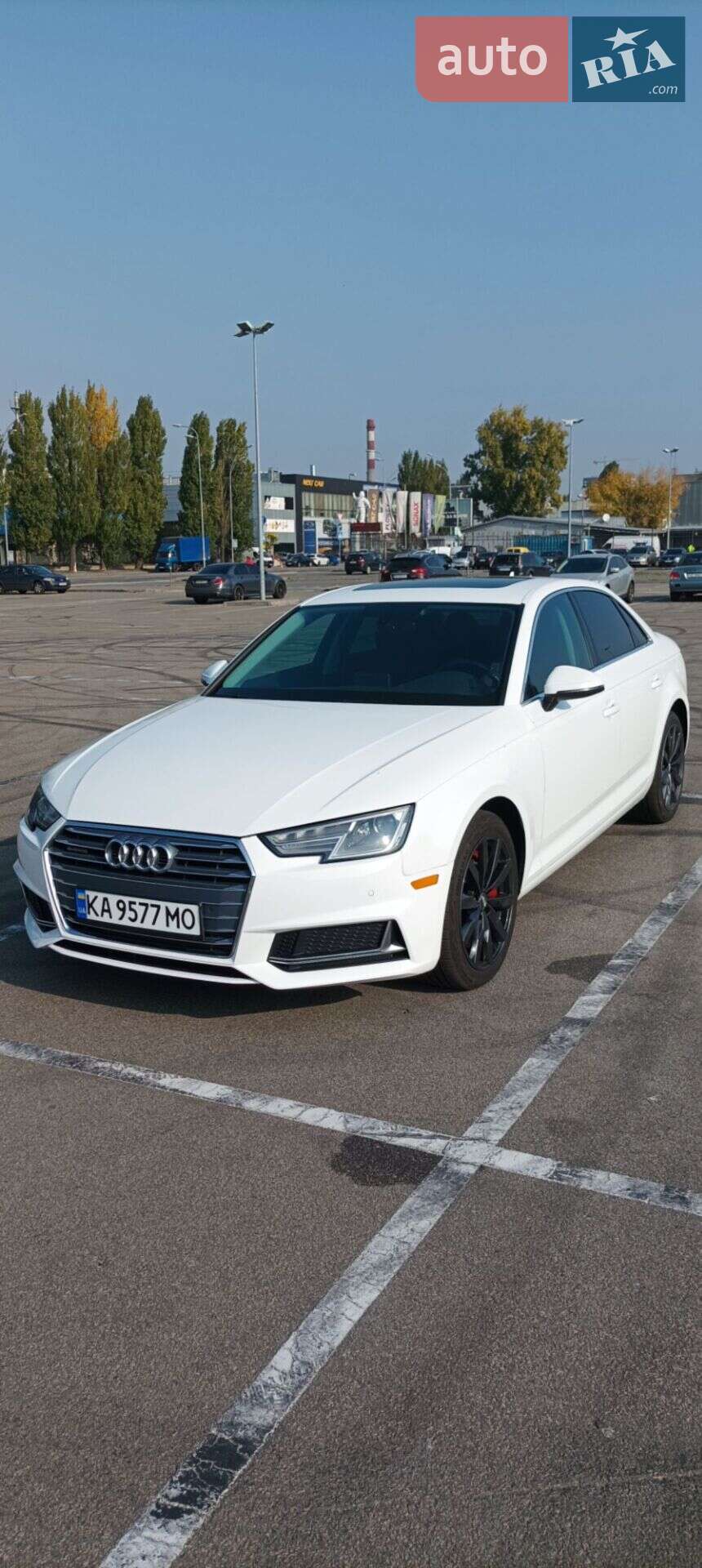 Audi A4 2019 VIN WAUANAF49KN020272 фото оголошення 5 з 23