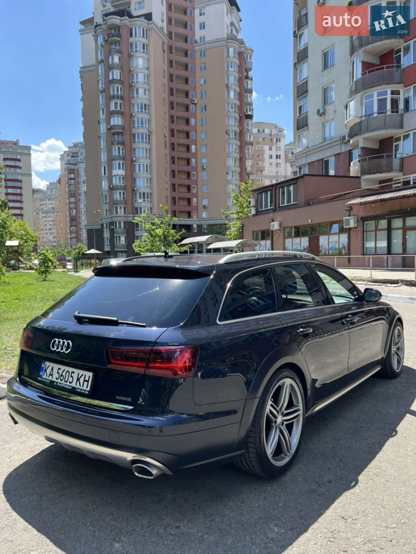 Audi A6 Allroad 2018 VIN WAUZZZ4G1JN124143 фото оголошення 2 з 19