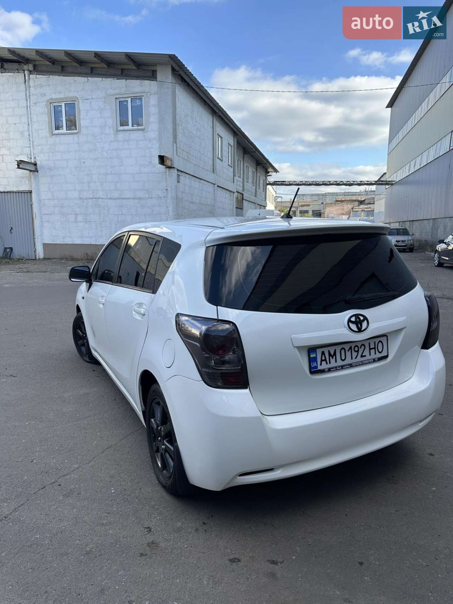 Toyota Verso 2011 VIN NMTDD26R70R054737 фото оголошення 4 з 9