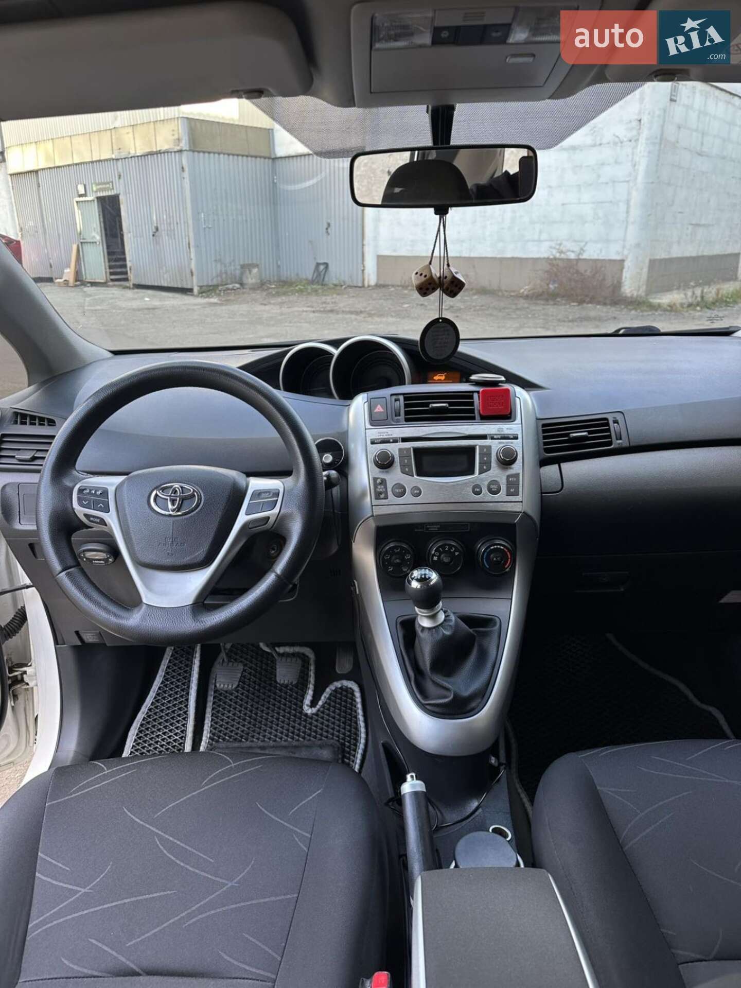 Toyota Verso 2011 VIN NMTDD26R70R054737 фото оголошення 8 з 9