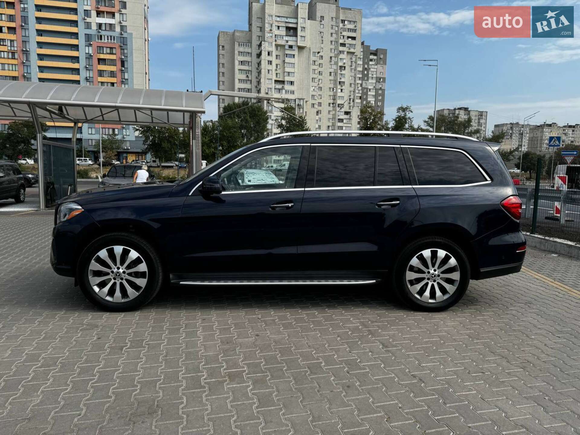 Mercedes-Benz GLS-Class 2018 VIN 4JGDF6EE9JB175100 фото оголошення 3 з 24