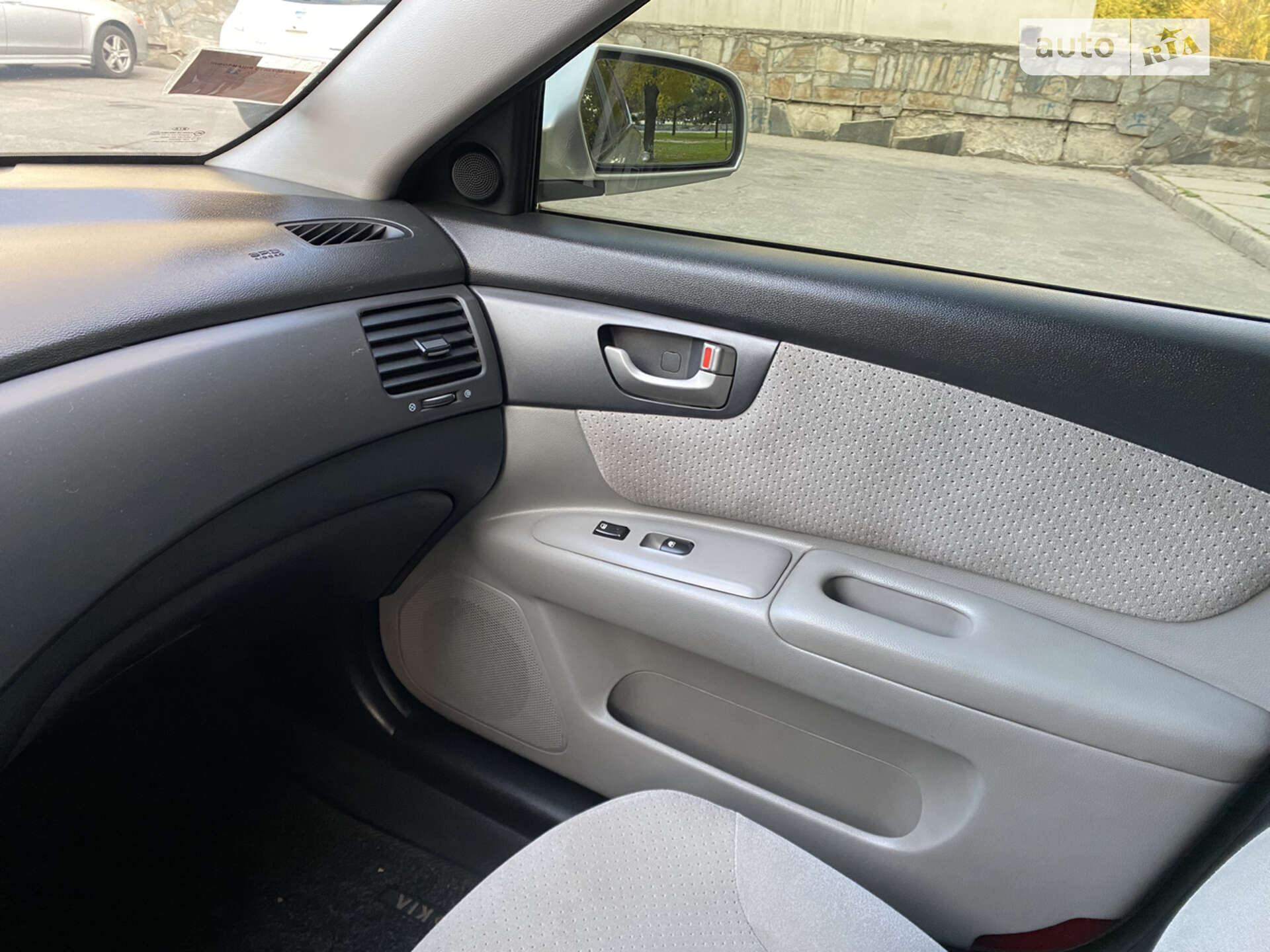 KIA Magentis 2008 VIN Y6LGE22228L004813 фото оголошення 11 з 16