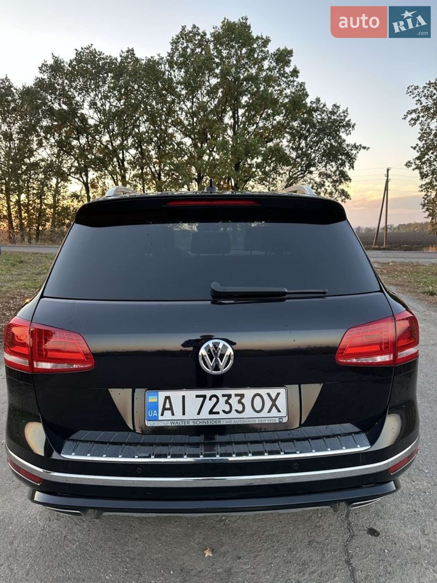 Volkswagen Touareg 2018 VIN WVGZZZ7PZJD015088 фото оголошення 4 з 6