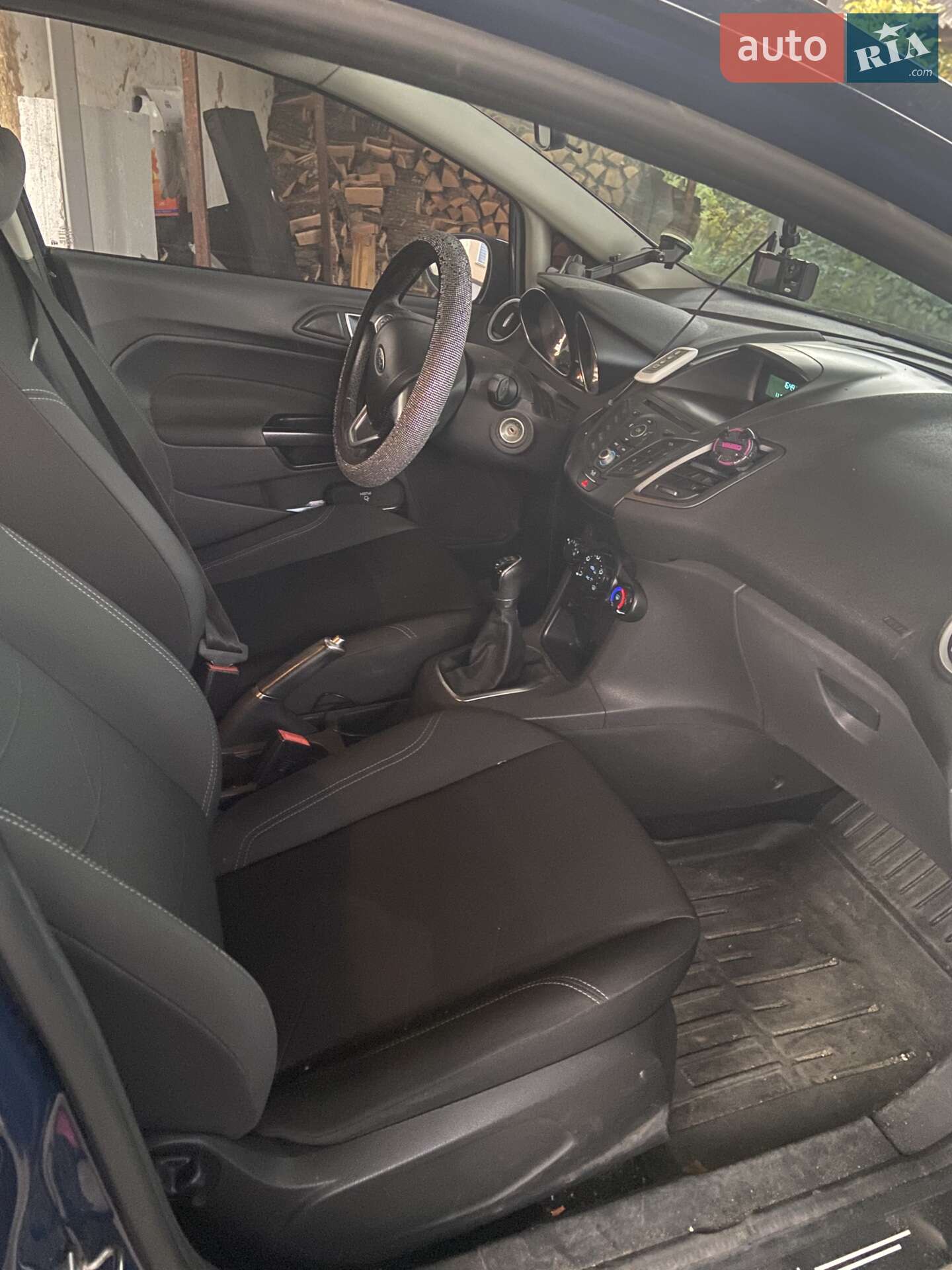 Ford Fiesta 2015 VIN WF0DXXGAKDFT59019 фото оголошення 2 з 6