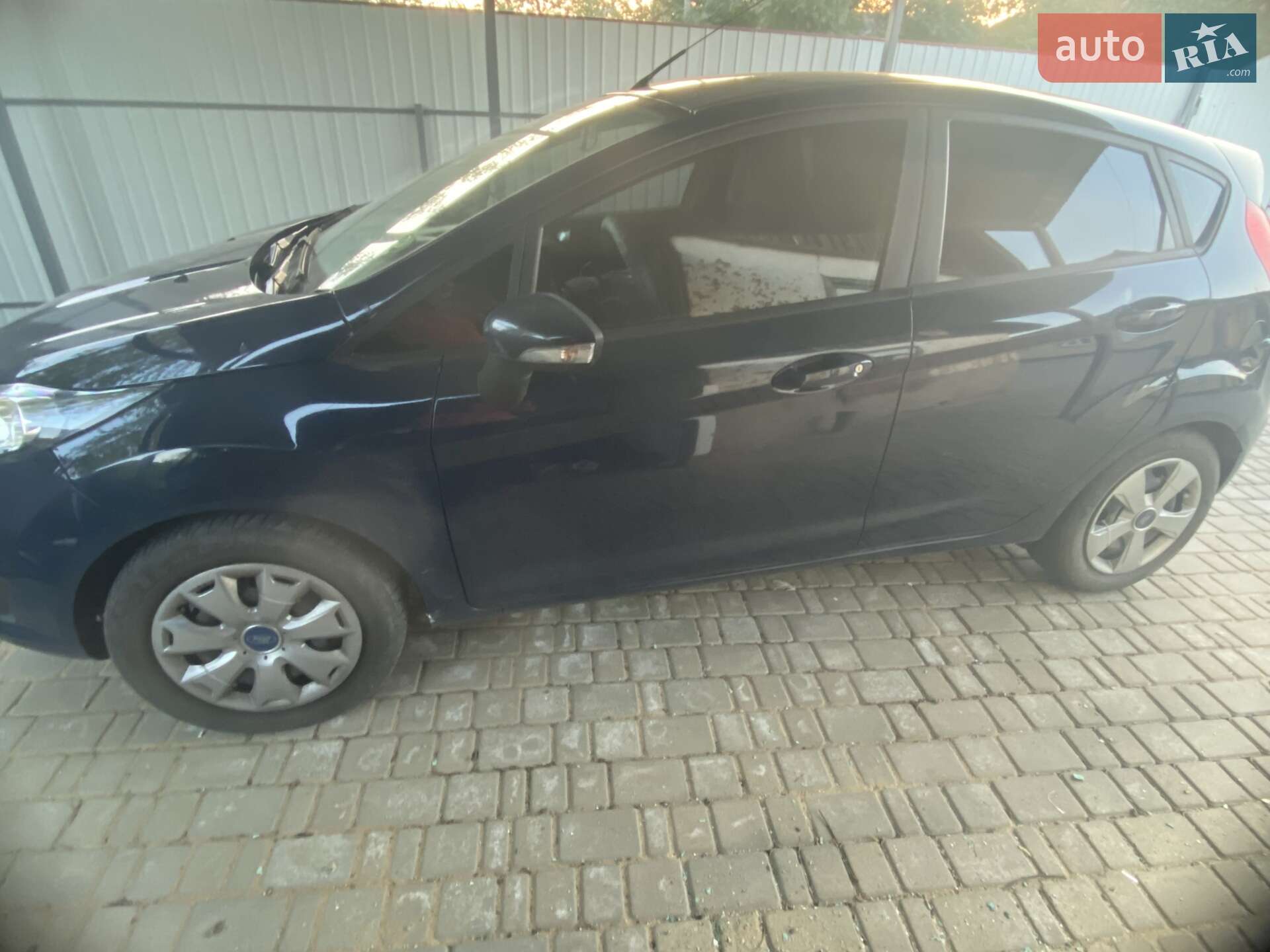 Ford Fiesta 2015 VIN WF0DXXGAKDFT59019 фото оголошення 4 з 6