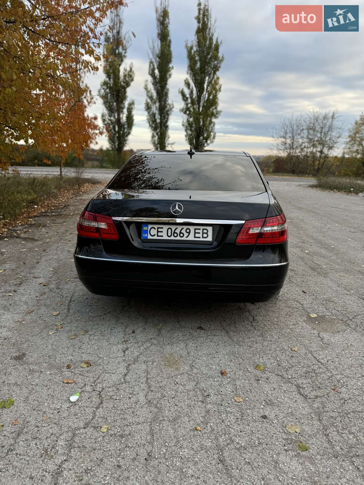 Mercedes-Benz E-Class 2011 VIN WDD2120051A478872 фото оголошення 3 з 7