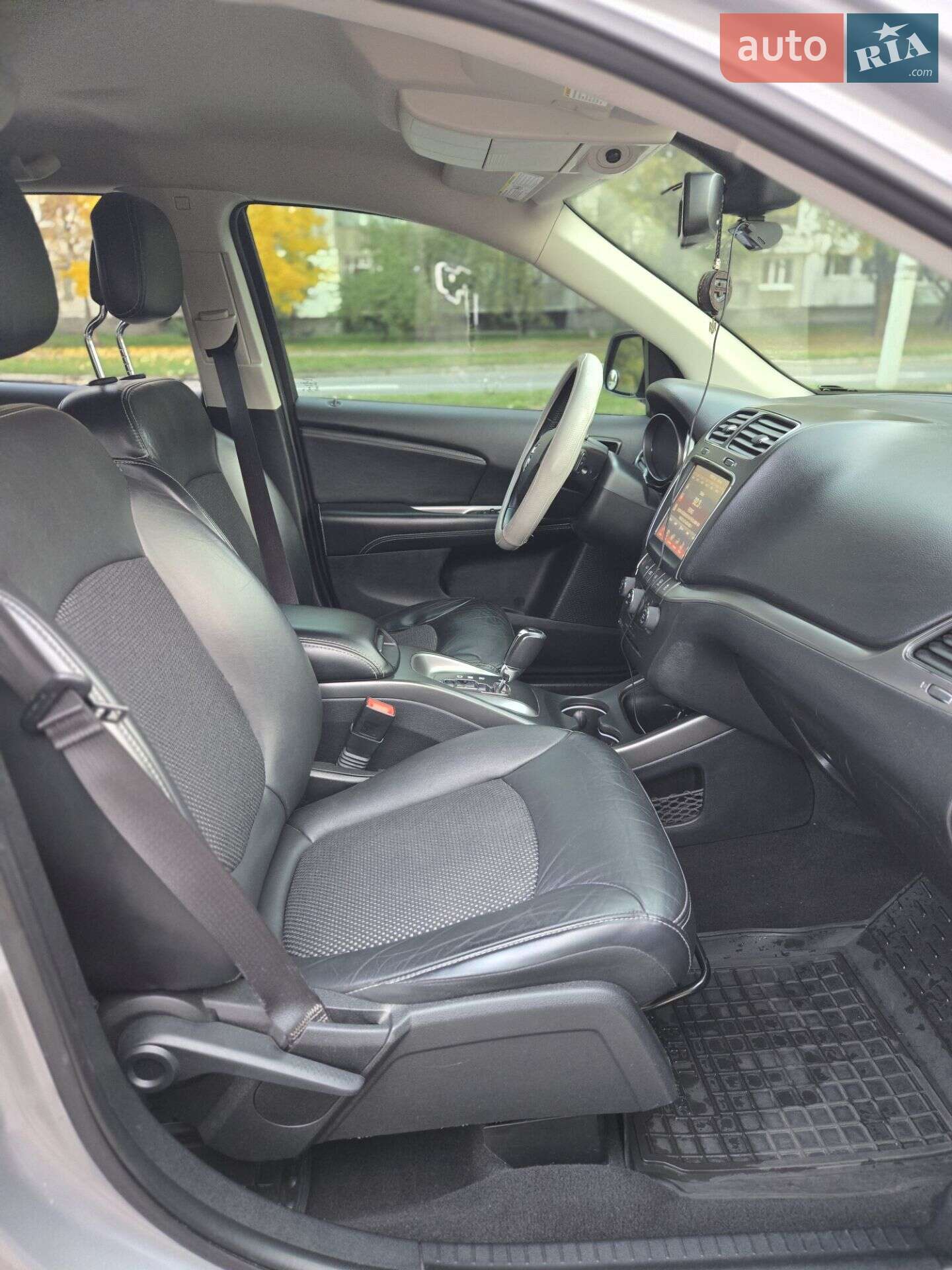 Dodge Journey 2019 VIN 3C4PDCGG7KT763601 фото оголошення 10 з 16