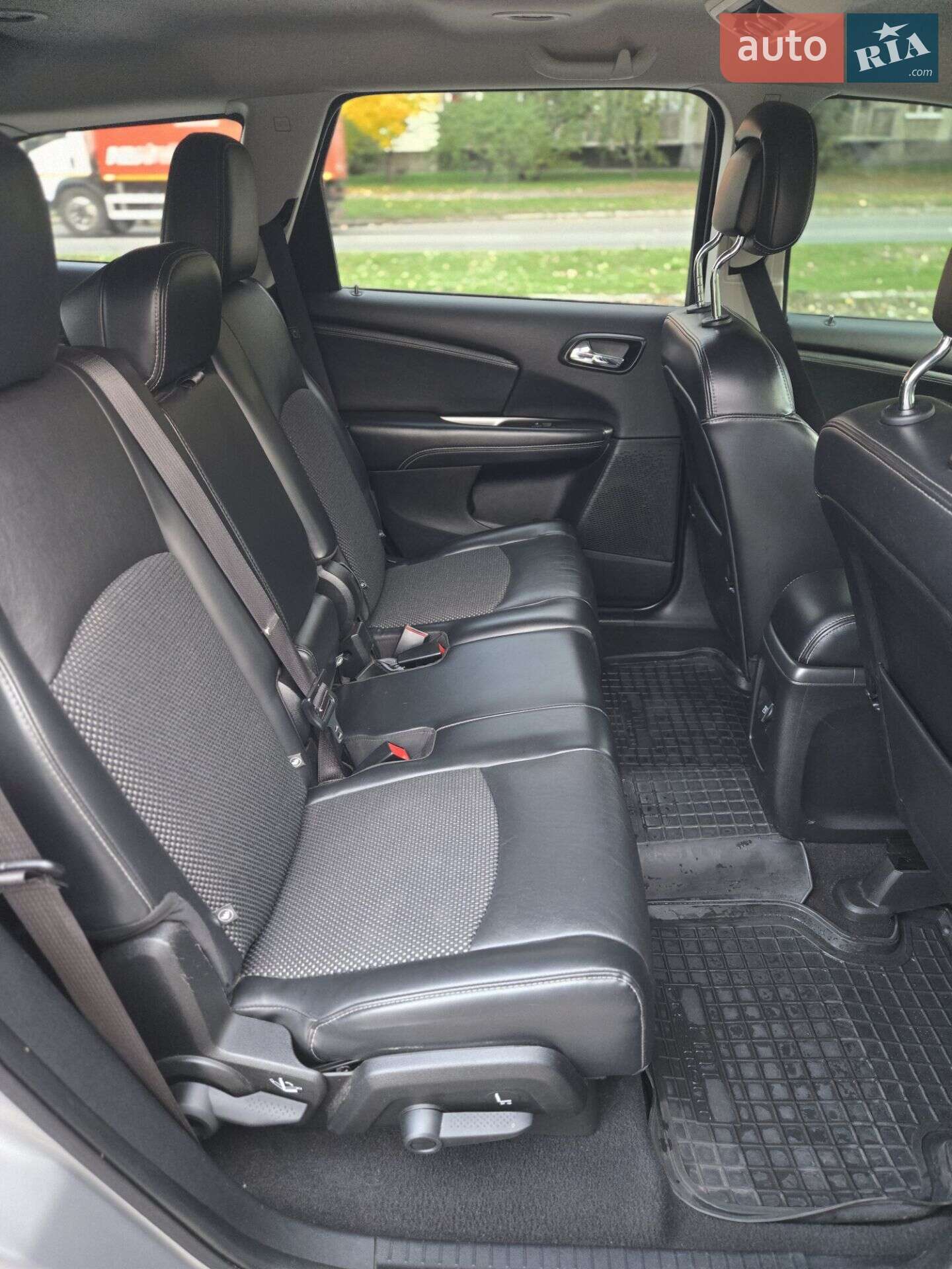 Dodge Journey 2019 VIN 3C4PDCGG7KT763601 фото оголошення 12 з 16