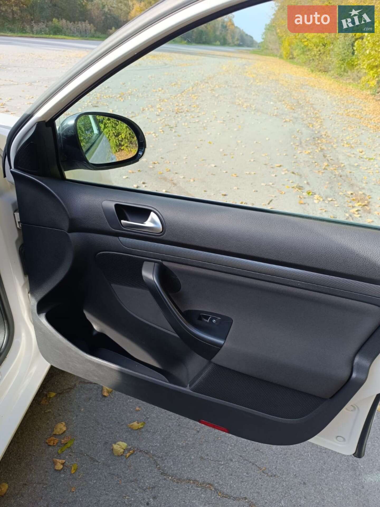 Volkswagen Golf 2012 VIN WVWZZZ1KZCM674806 фото оголошення 8 з 14