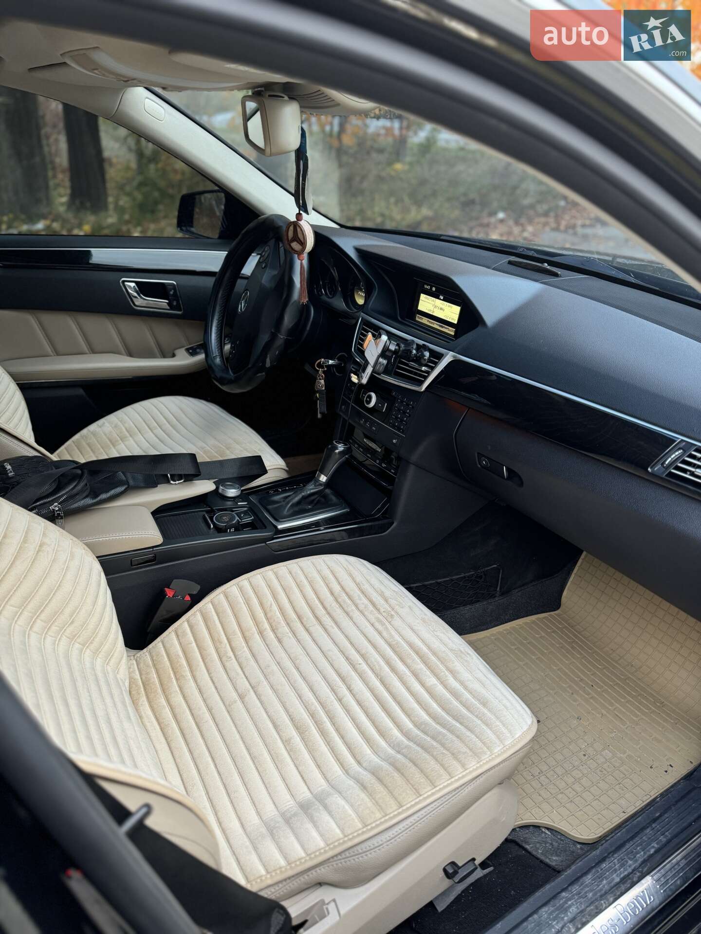 Mercedes-Benz E-Class 2011 VIN WDD2120051A478872 фото оголошення 3 з 9