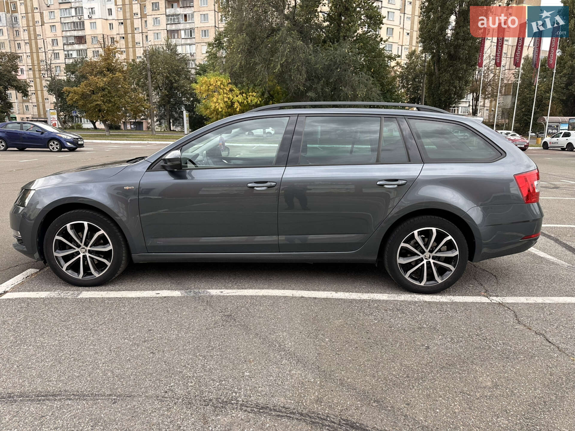 Skoda Octavia 2019 VIN TMBJG7NE7K0179864 фото оголошення 8 з 17