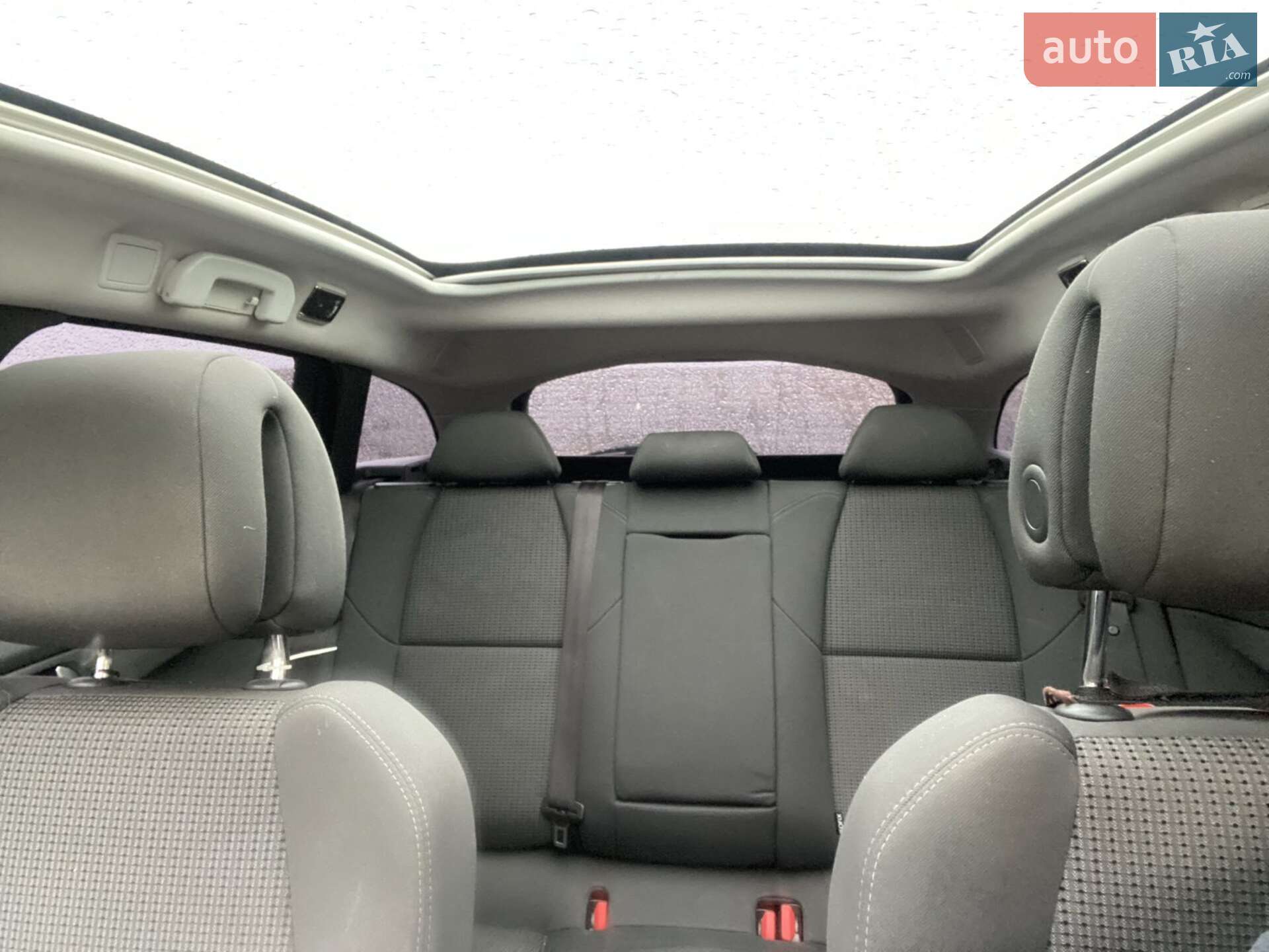 Peugeot 508 2016 VIN VF38EBHZTGL010617 фото оголошення 17 з 19