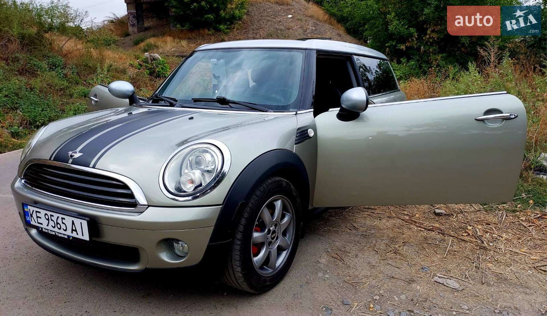 MINI Clubman 2009 VIN WMWML33559TX34885 фото оголошення 5 з 16