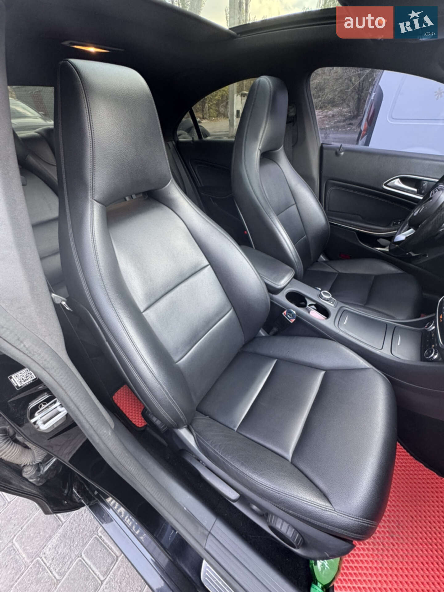 Mercedes-Benz CLA-Class 2014 VIN WDDSJ4EB0FN164776 фото оголошення 17 з 27
