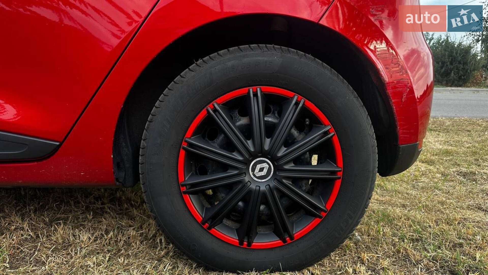 Renault Clio 2015 VIN VF15RBF0A53976049 фото оголошення 3 з 11