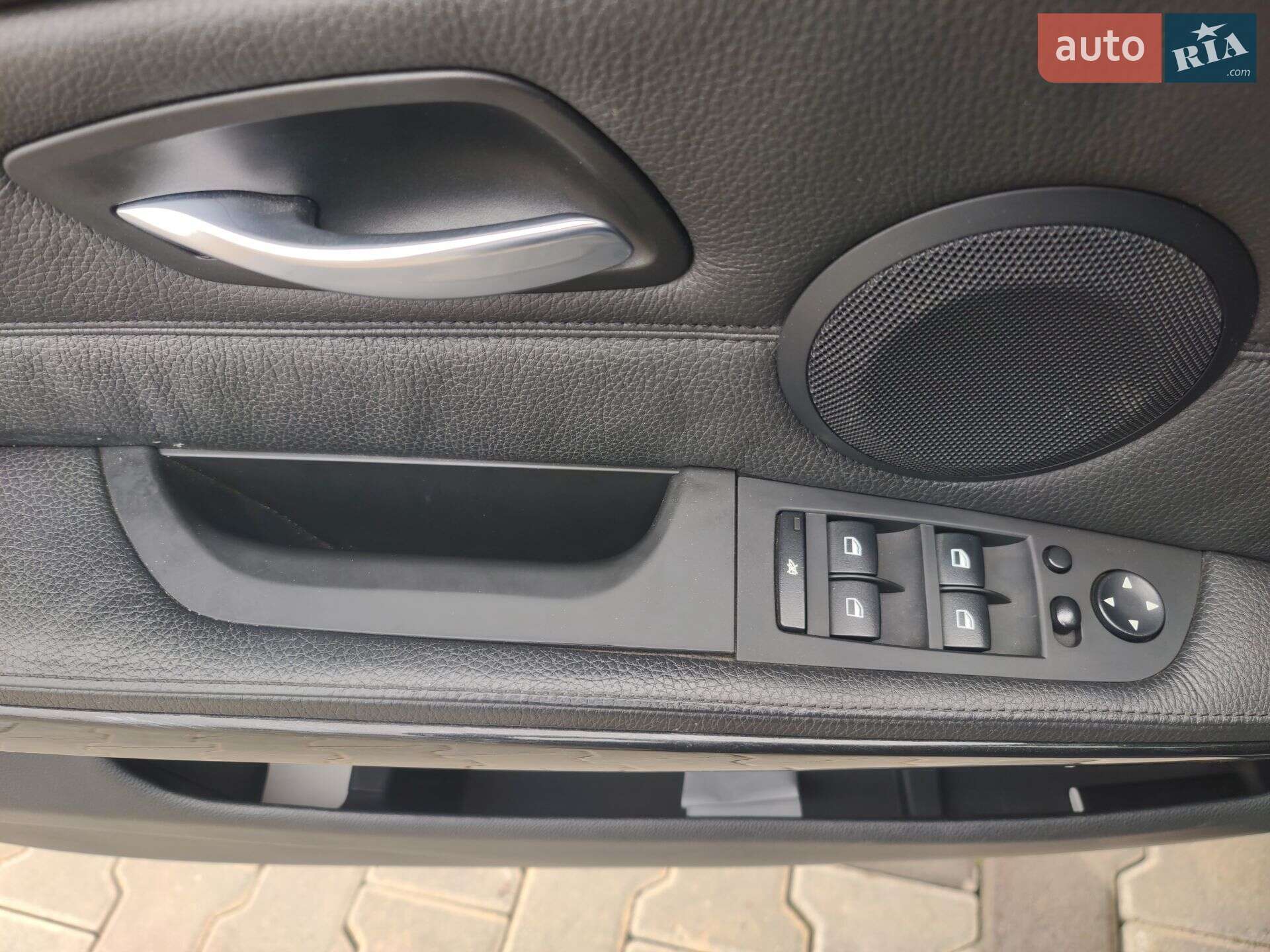 BMW 3 Series 2005 VIN WBAVT91060KT90426 фото оголошення 50 з 59