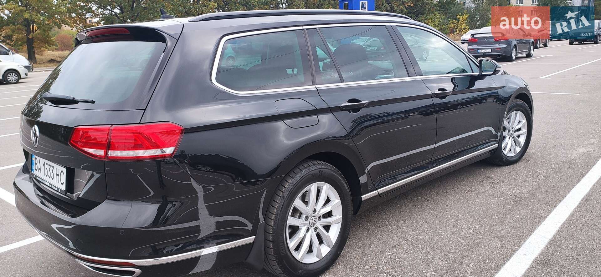 Volkswagen Passat 2019 VIN WVWZZZ3CZKE082618 фото оголошення 2 з 55