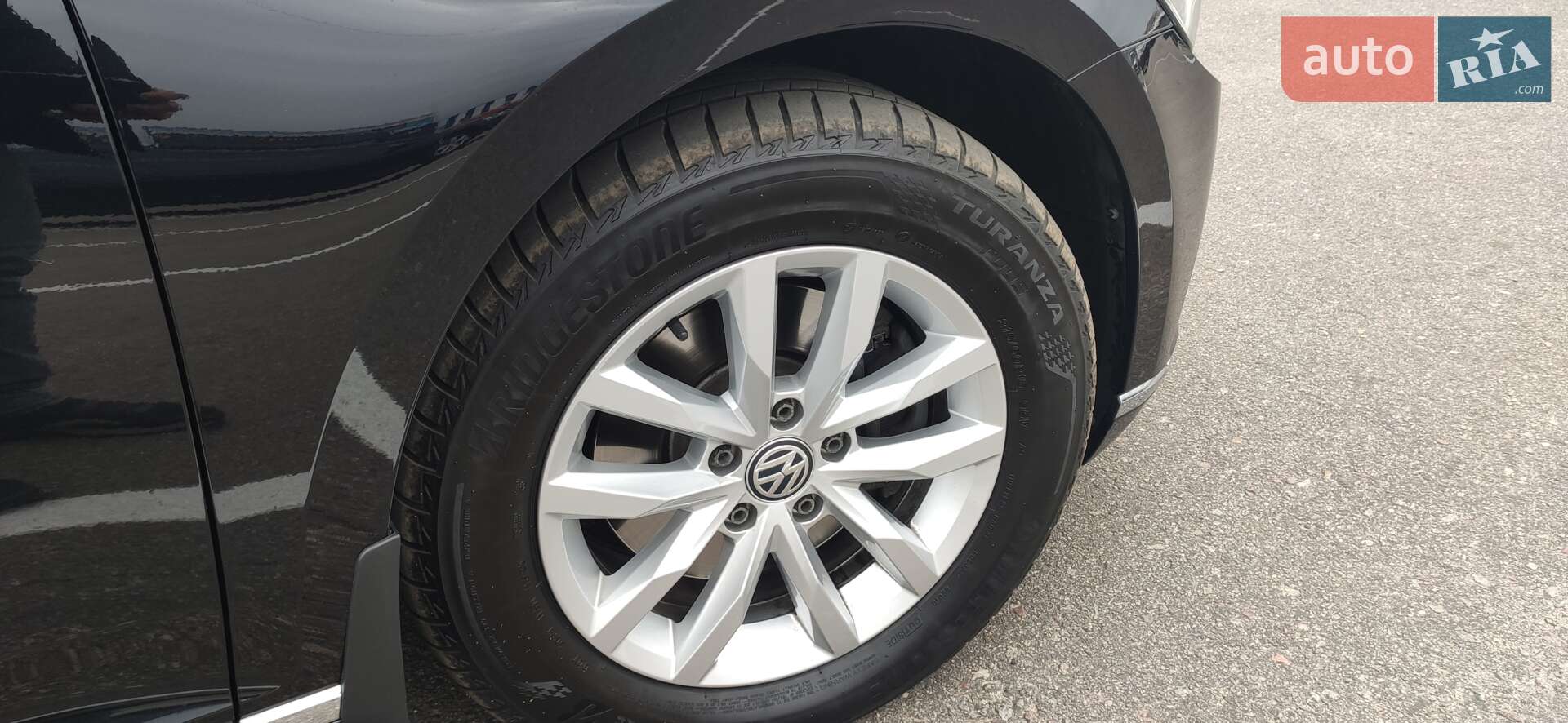 Volkswagen Passat 2019 VIN WVWZZZ3CZKE082618 фото оголошення 5 з 55
