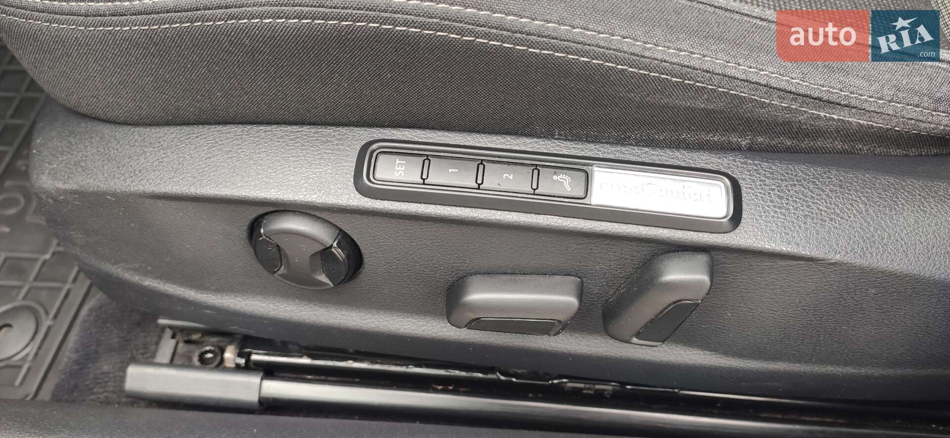 Volkswagen Passat 2019 VIN WVWZZZ3CZKE082618 фото оголошення 24 з 55