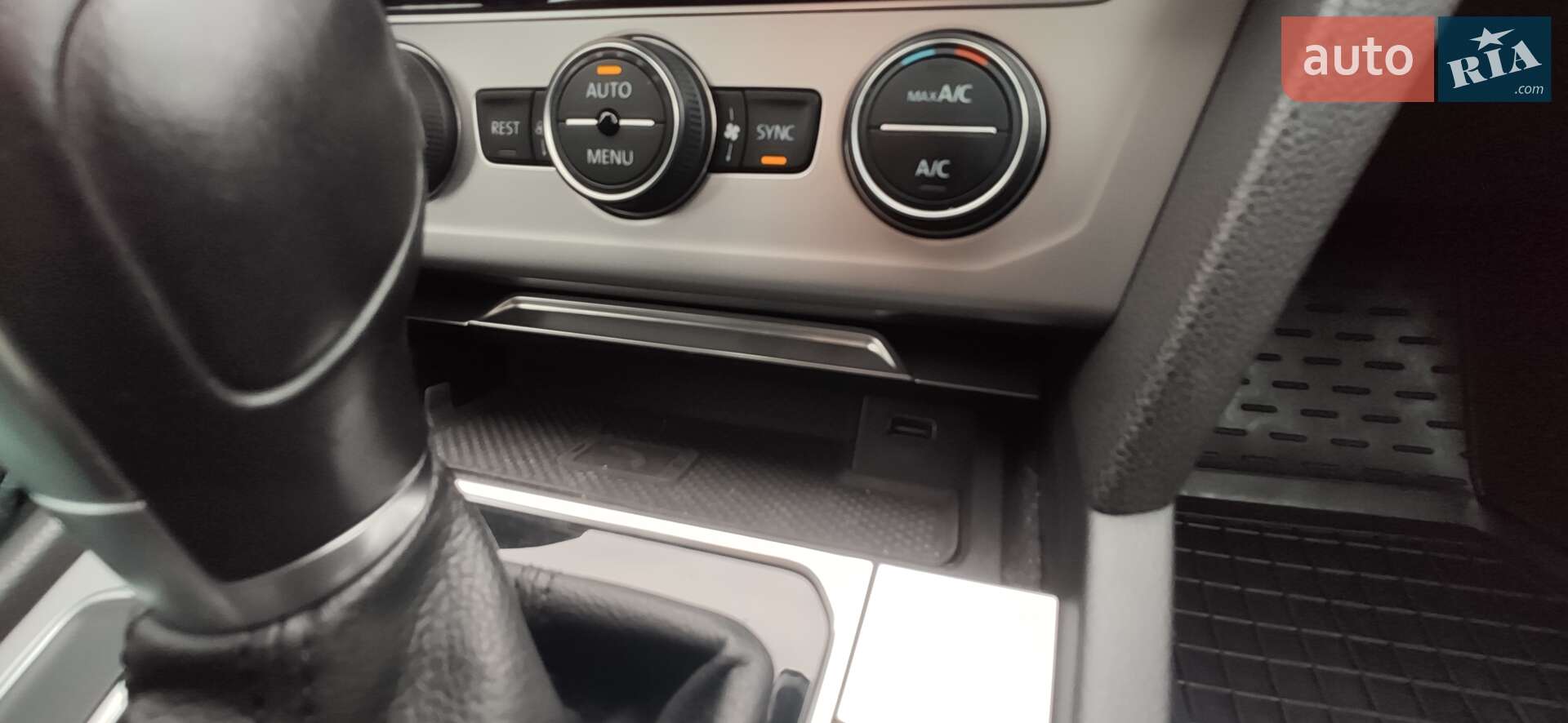 Volkswagen Passat 2019 VIN WVWZZZ3CZKE082618 фото оголошення 42 з 55
