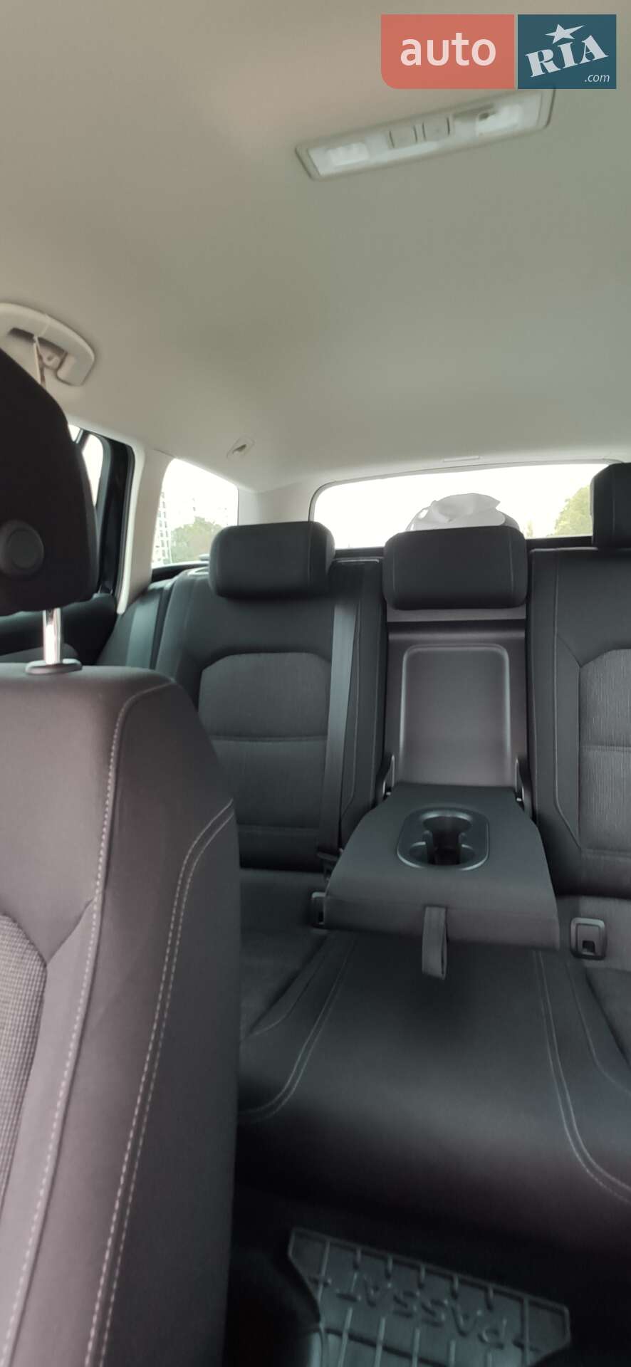 Volkswagen Passat 2019 VIN WVWZZZ3CZKE082618 фото оголошення 45 з 55