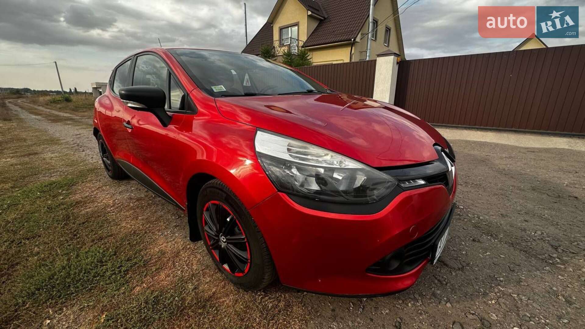 Renault Clio 2015 VIN VF15RBF0A53976049 фото оголошення 2 з 23