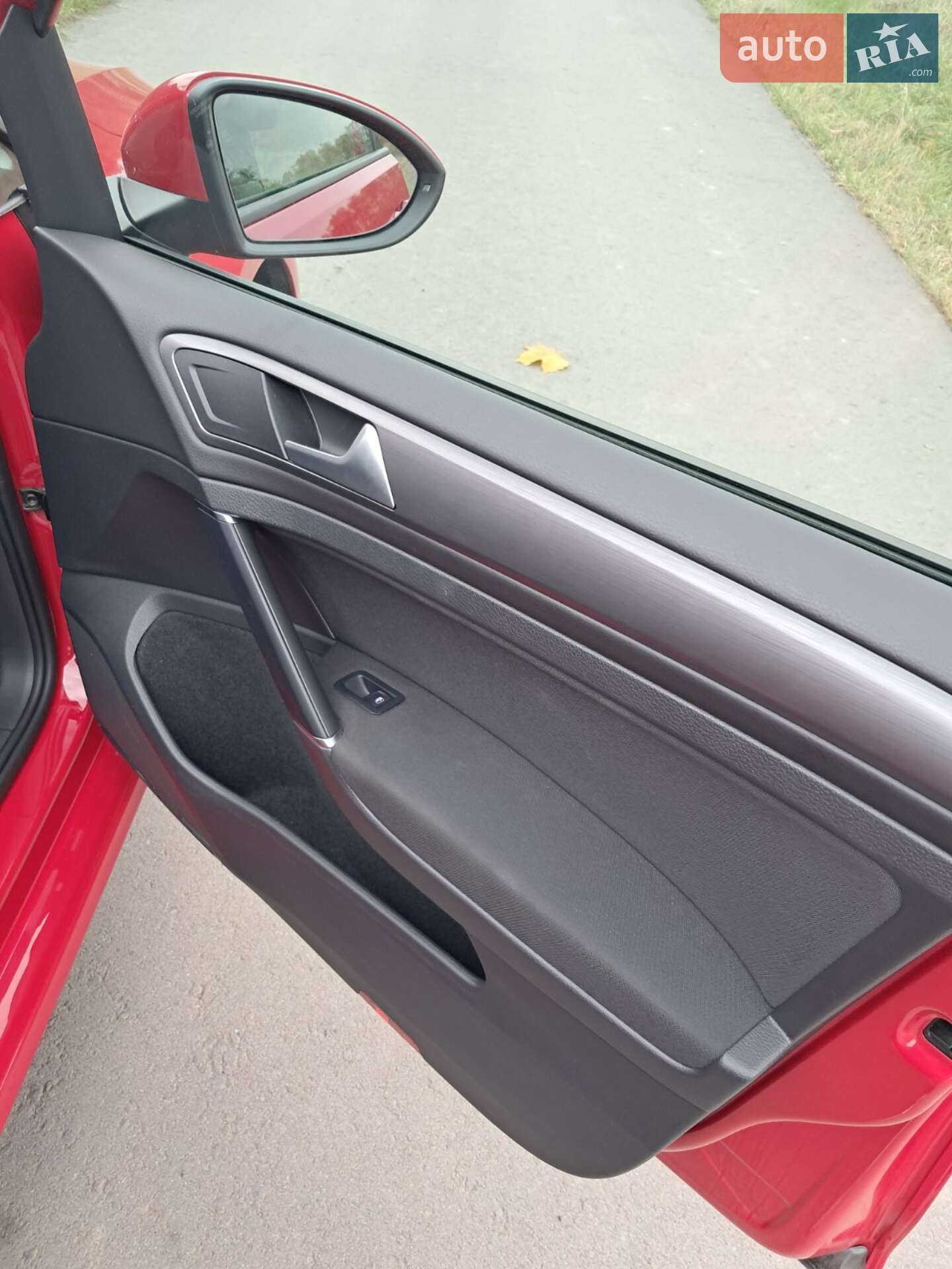 Volkswagen Golf 2019 VIN WVWZZZAUZKP569957 фото оголошення 7 з 13