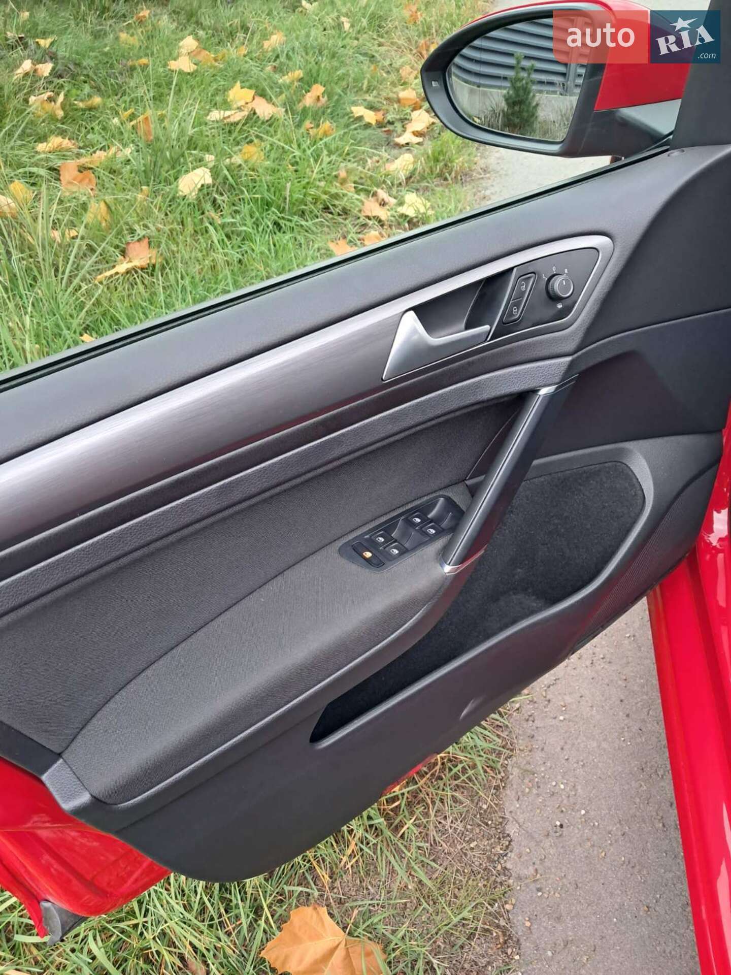 Volkswagen Golf 2019 VIN WVWZZZAUZKP569957 фото оголошення 9 з 13