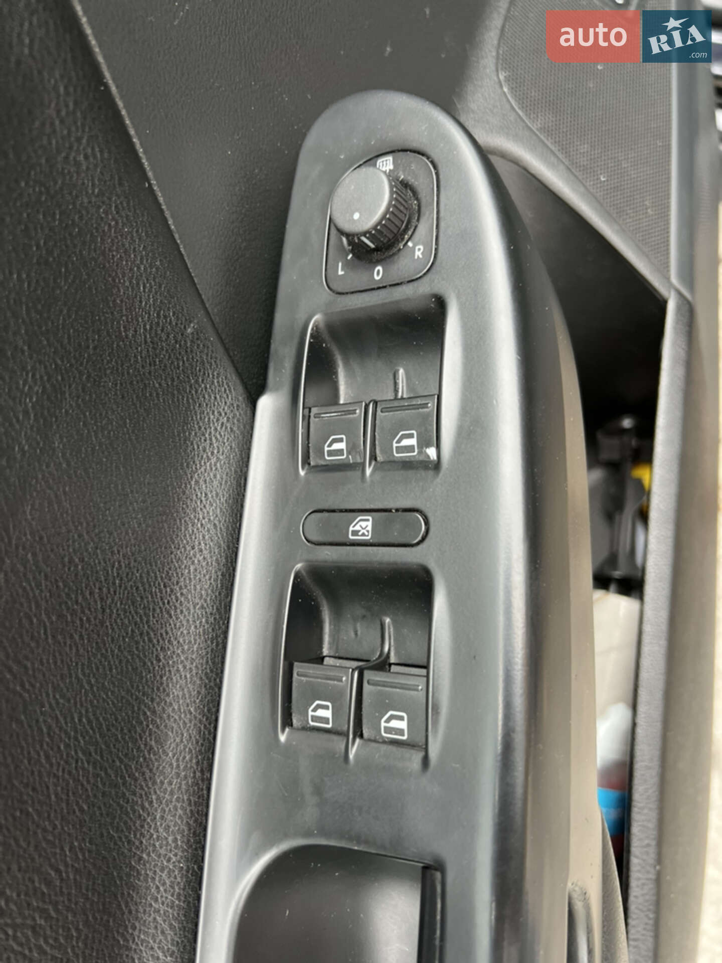 Volkswagen Passat 2006 VIN WVWZZZ3CZ7P036679 фото оголошення 14 з 16