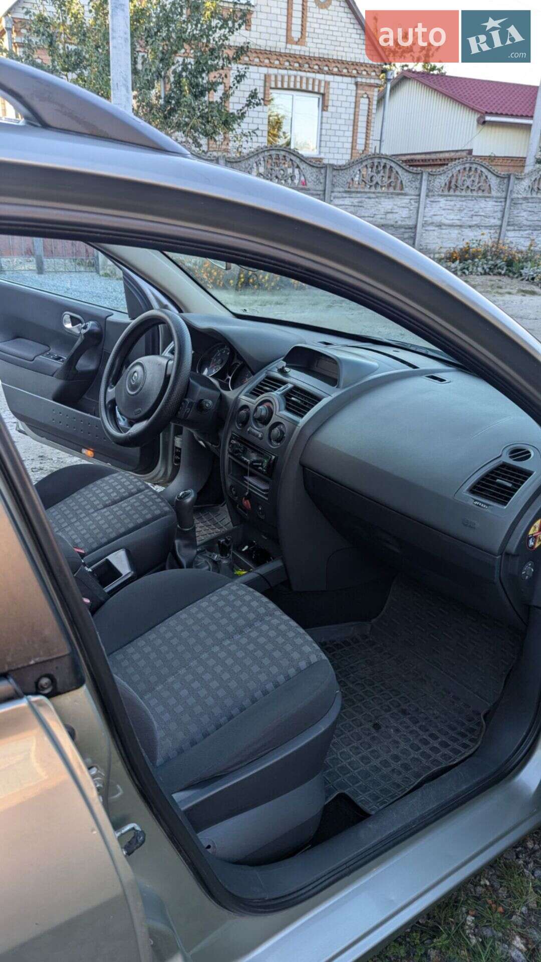Renault Megane 2008 VIN VF1KM1R0H37864224 фото оголошення 4 з 8